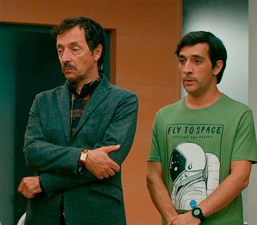  Un mirón, una inspección y una tarjeta