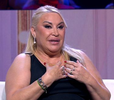 Raquel Mosquera da la cara