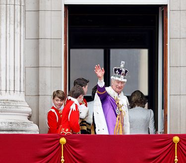 Re Carlo rinuncia a Buckingham Palace