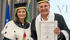 Gerry Scotti ha ricevuto la laurea honoris causa