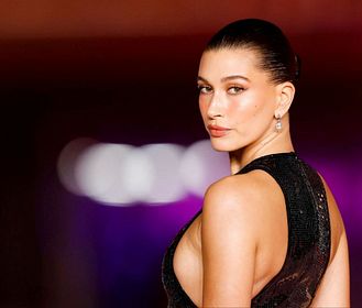 Hailey Bieber, 5 segreti per replicare il suo beauty look