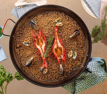 Paella che passione: viaggio in Spagna alla ricerca della preparazione perfetta