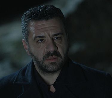 Le minacce di Akif