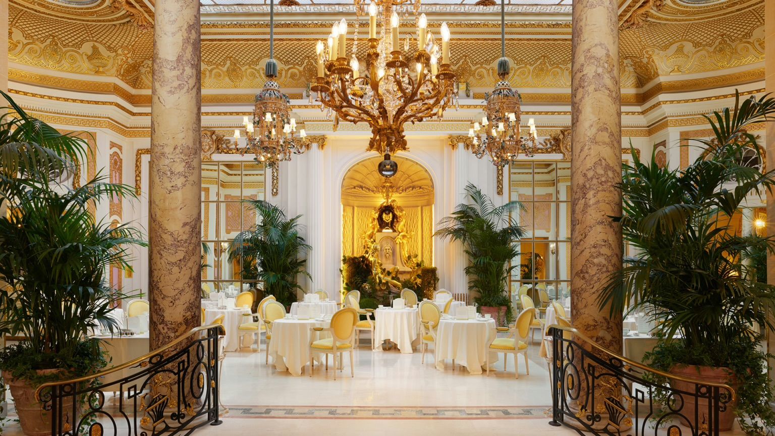 The Palm Court, la leggendaria sala da tè dell'Hotel Ritz di Londra
Credits: www.theritzlondon.com