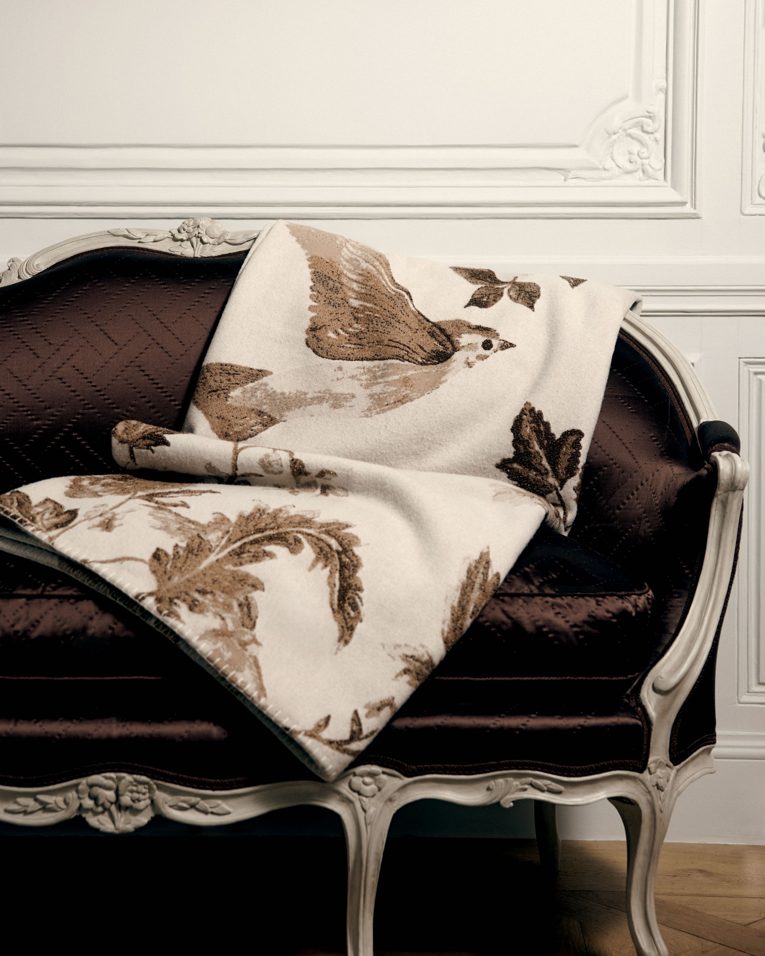 Plaid della collezione Renalagh pensata da Cordelia de Castellane per Christian Dior - Credits: Press Office