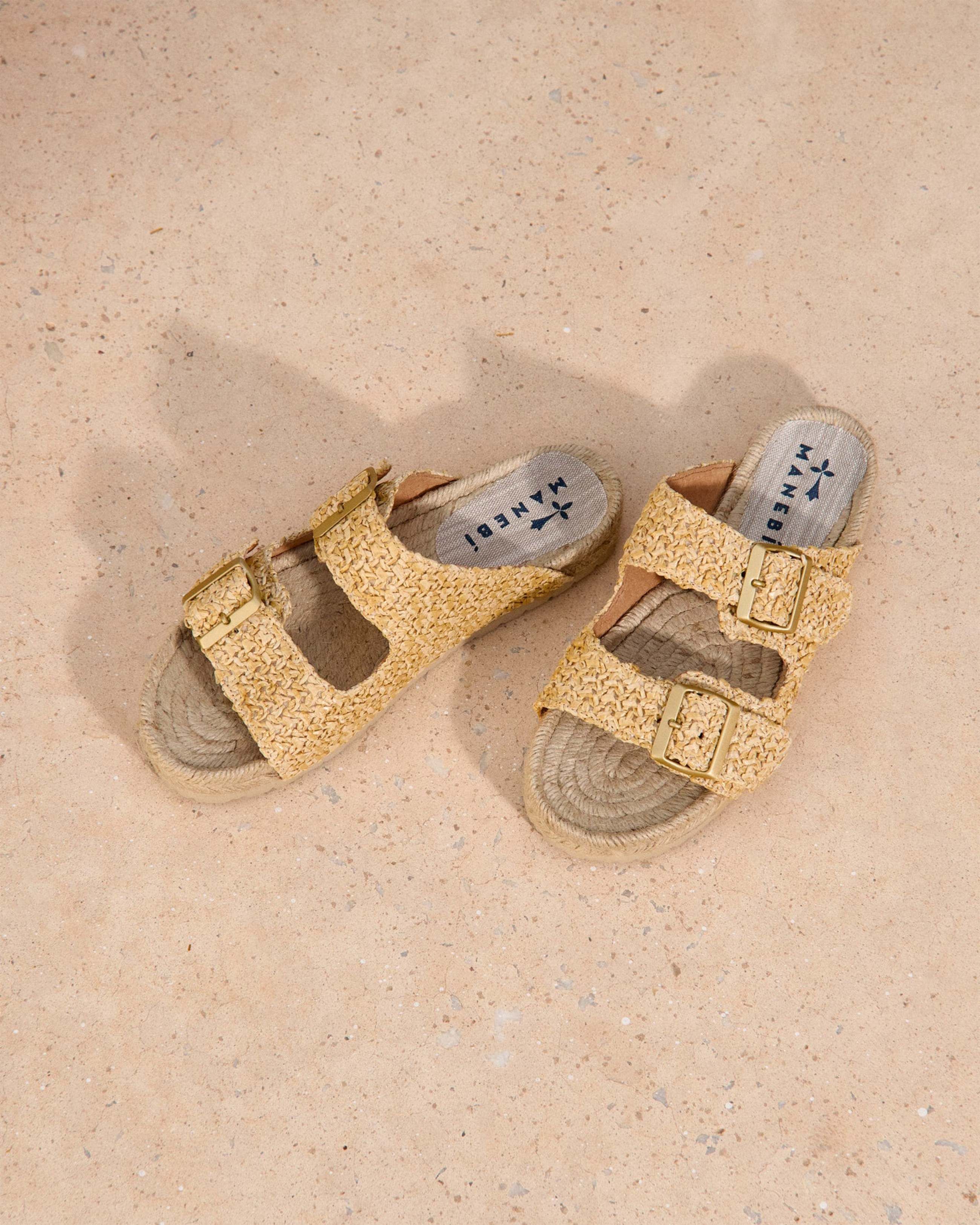 Manebí, , Raffia Nordic Sandals Yucatan, Raffia Net
Credit: www.manebì.com e Instagram