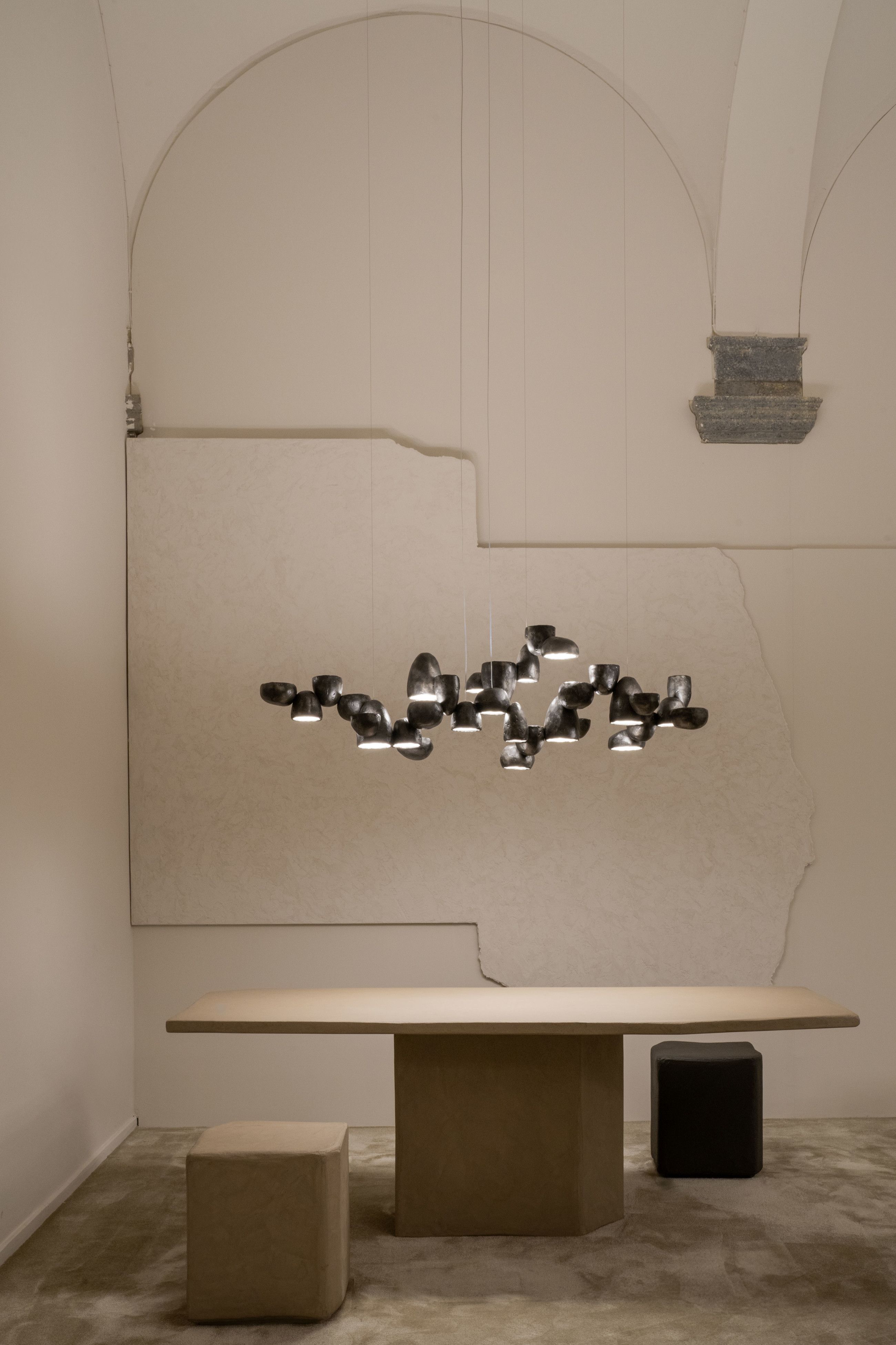 Giopato Combes lampadario Scarabei courtesy of Paris Design Week 2025