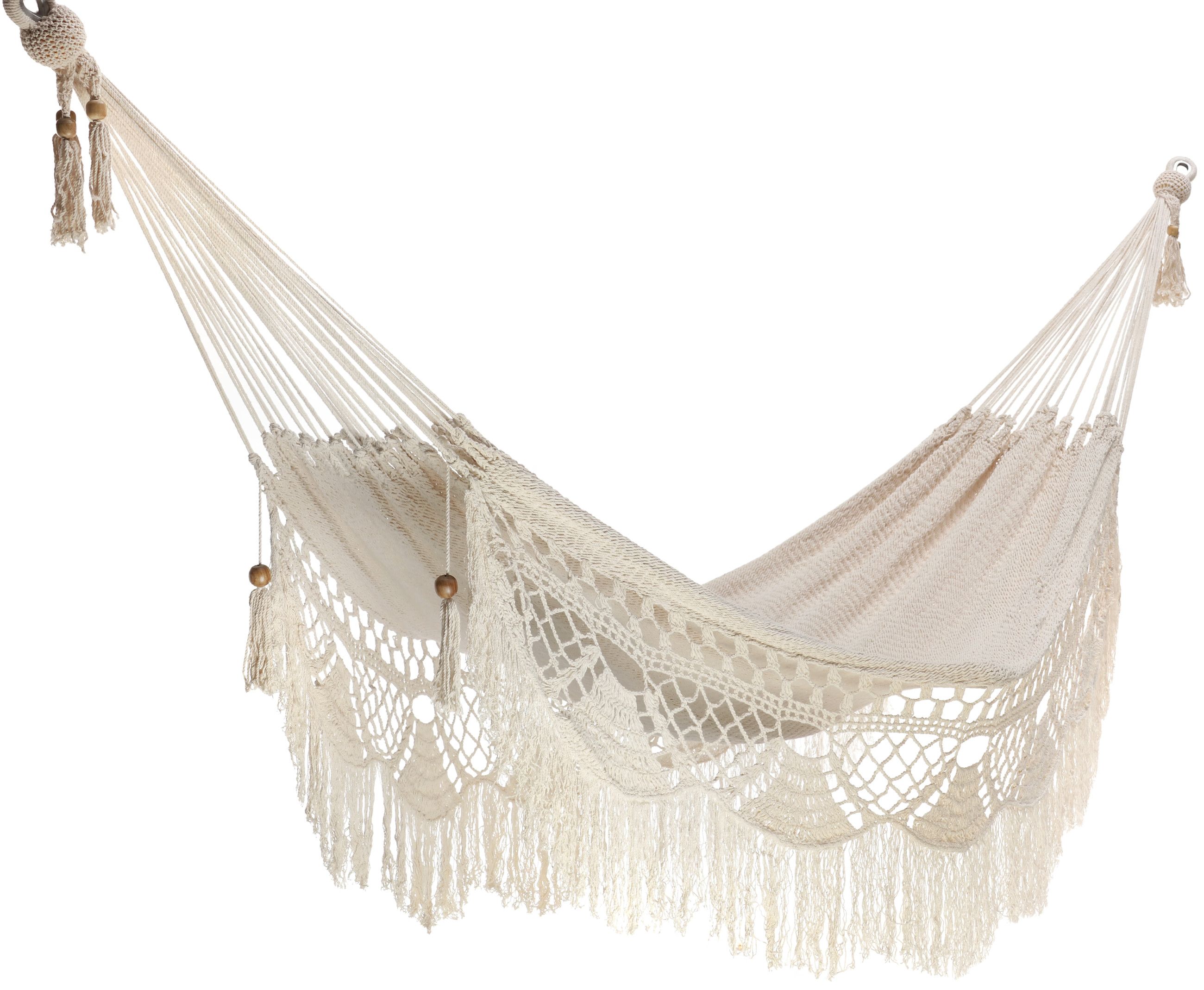 Fatta a mano in Nicaragua con cotone spesso e frange all’uncinetto, Momotombo di Maisons du Monde ha un’anima autentica e generosa: ampia, elastica, perfetta anche per due.