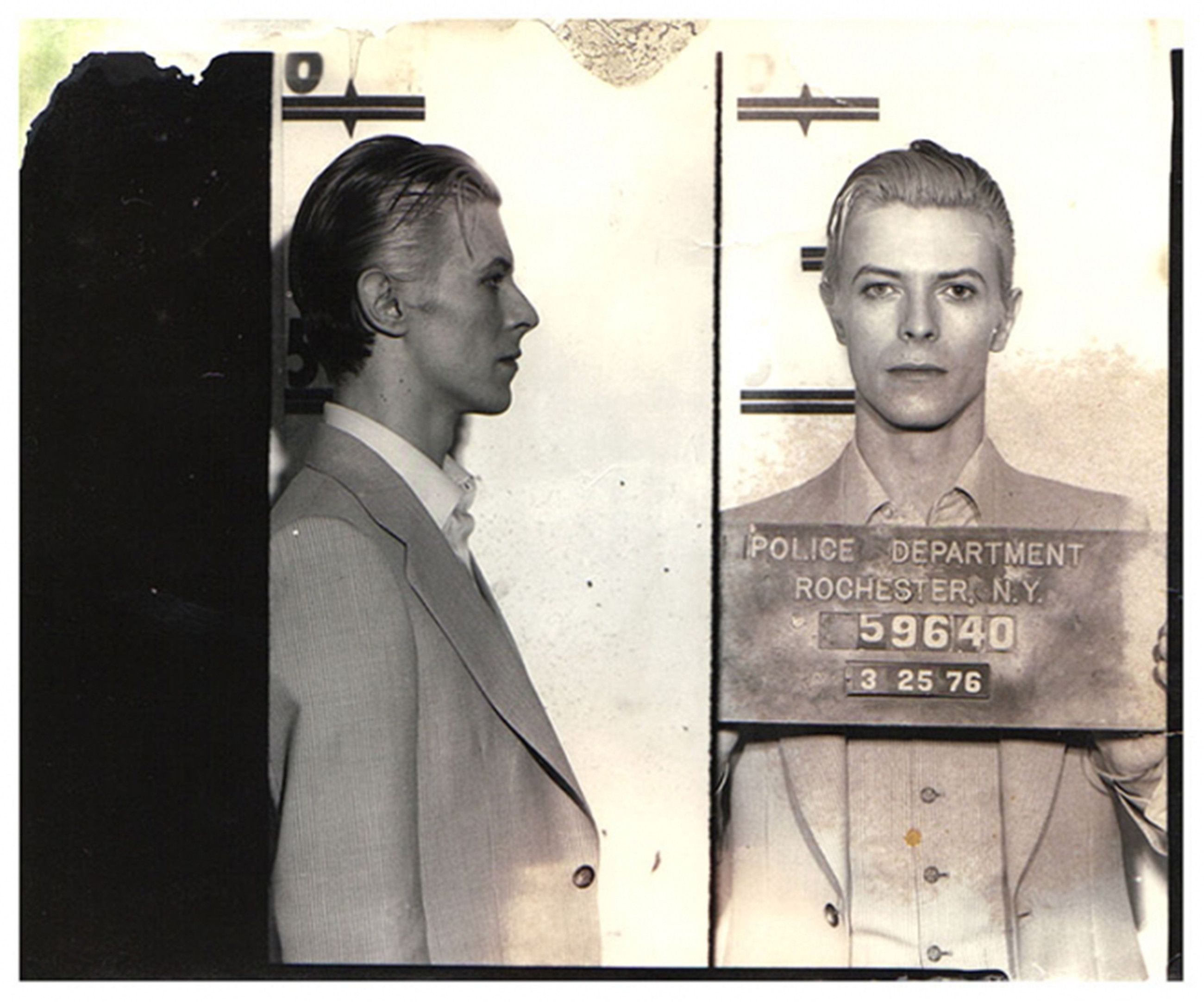 La leggenda della musica David Bowie fu arrestata nello stato di New York nel marzo del 1976 
Credits: Getty Images