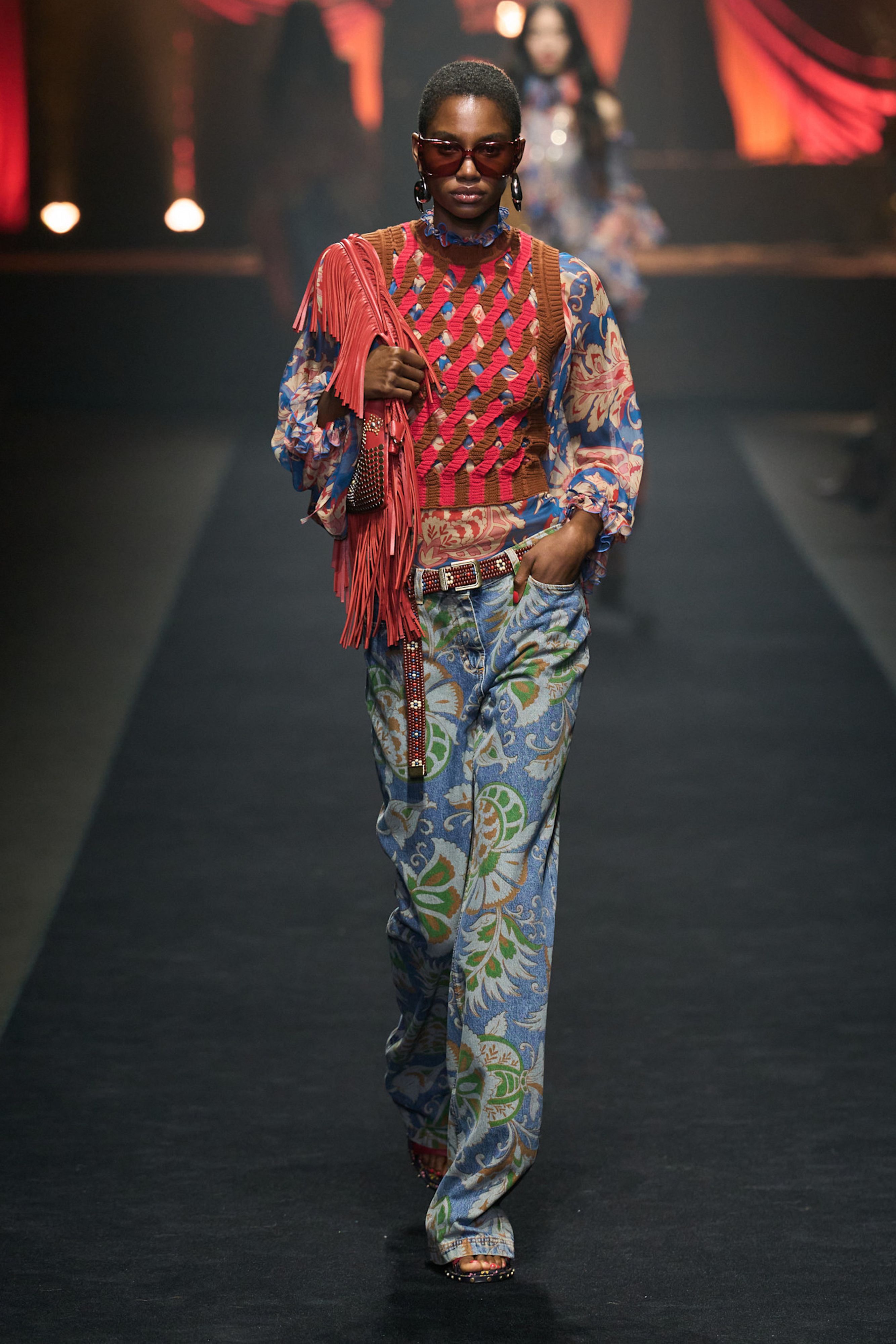 Etro, sfilata SS26 - Credits: Launchmetrics.com/Spotlight