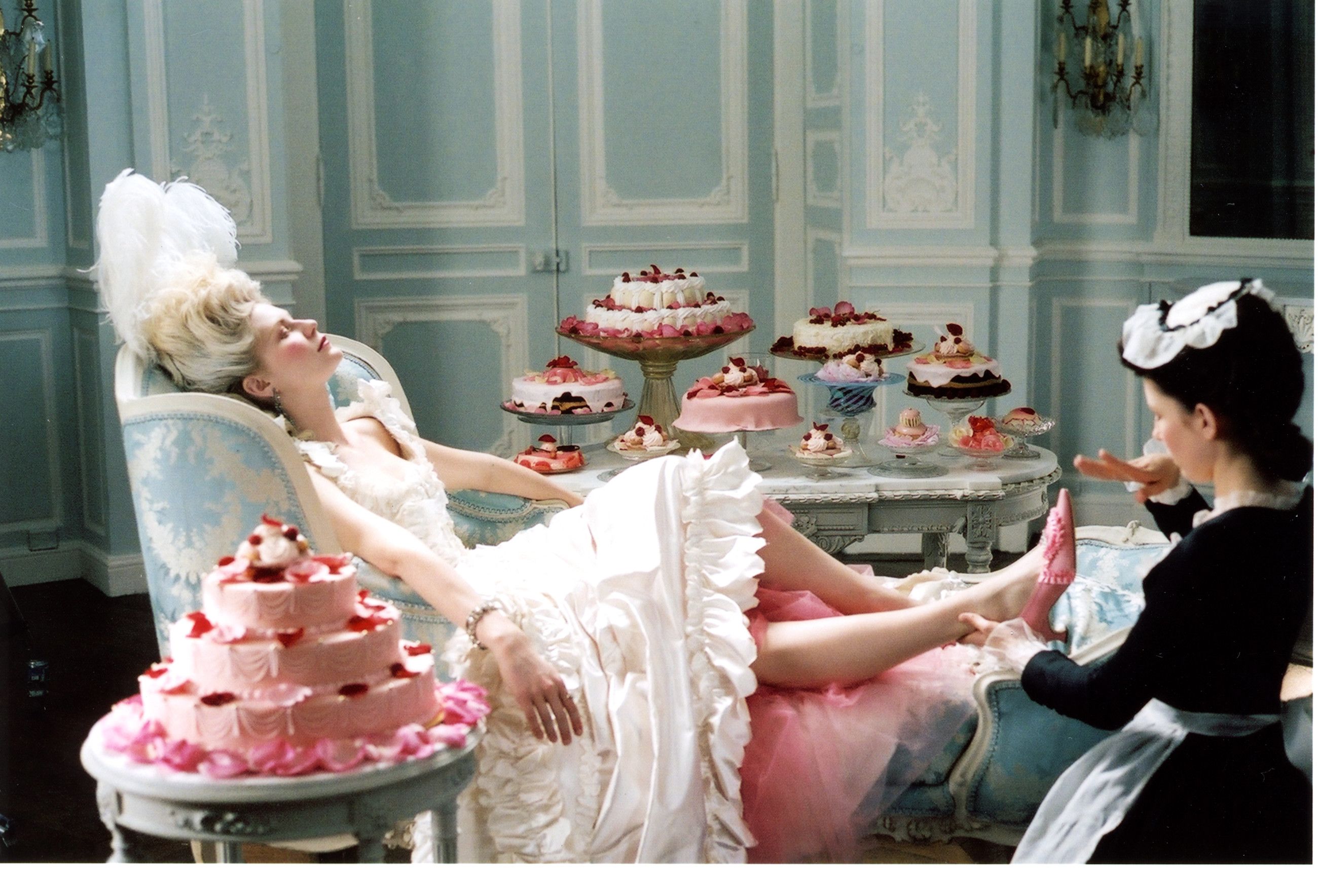 L’attrice Kirsten Dunst in una scena tratta dal film di Sofia Coppola, Marie Antoinette 
Credits: I WANT CANDY LLC. and Zoetrope Corp