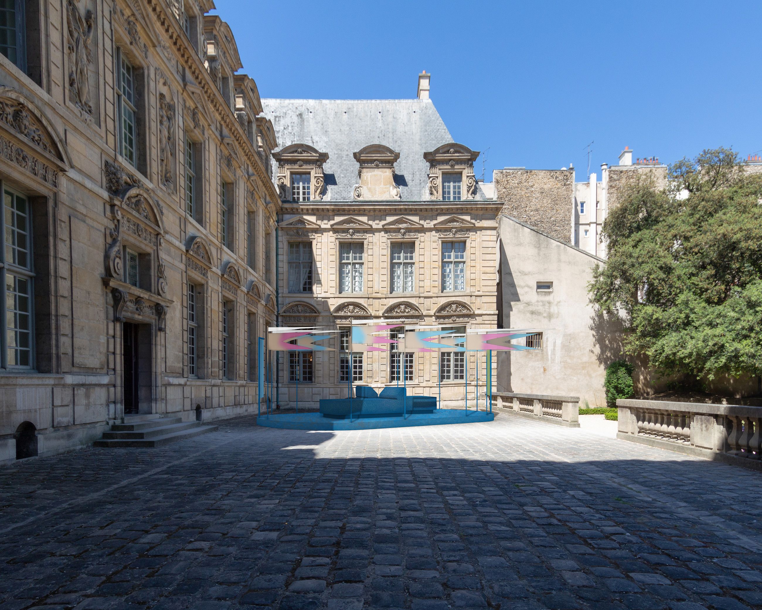 An Island of serenity - Folie all’ Hôtel de Sully, 5 Place des Vosges (Courtesy of DSM-Firmenich and the designers).