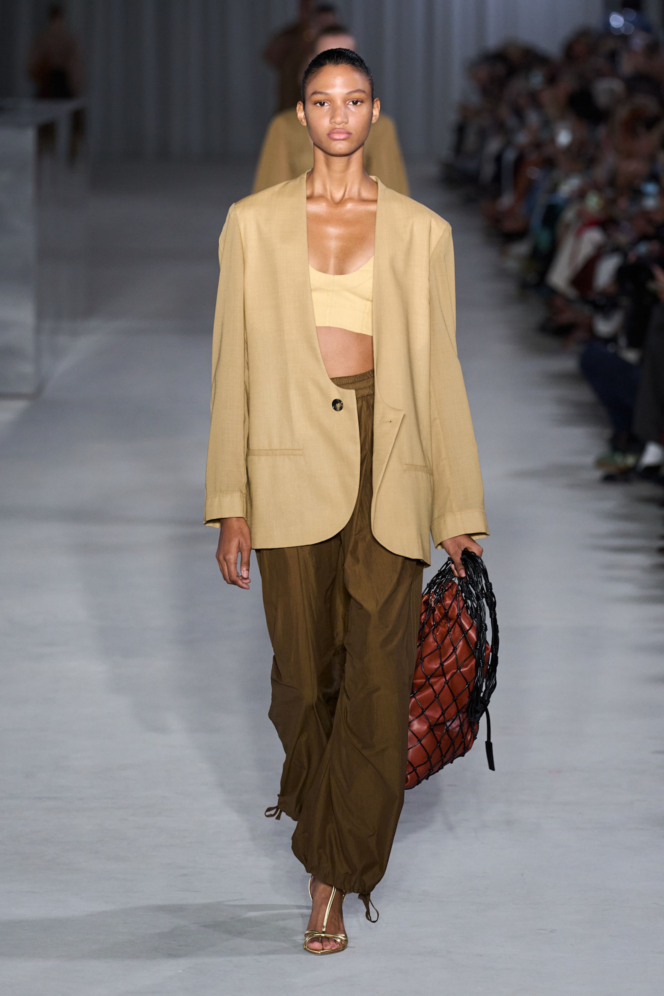 Philosophy di Lorenzo Serafini SS25 - Credit: Launchmetrics.com/Spotlight