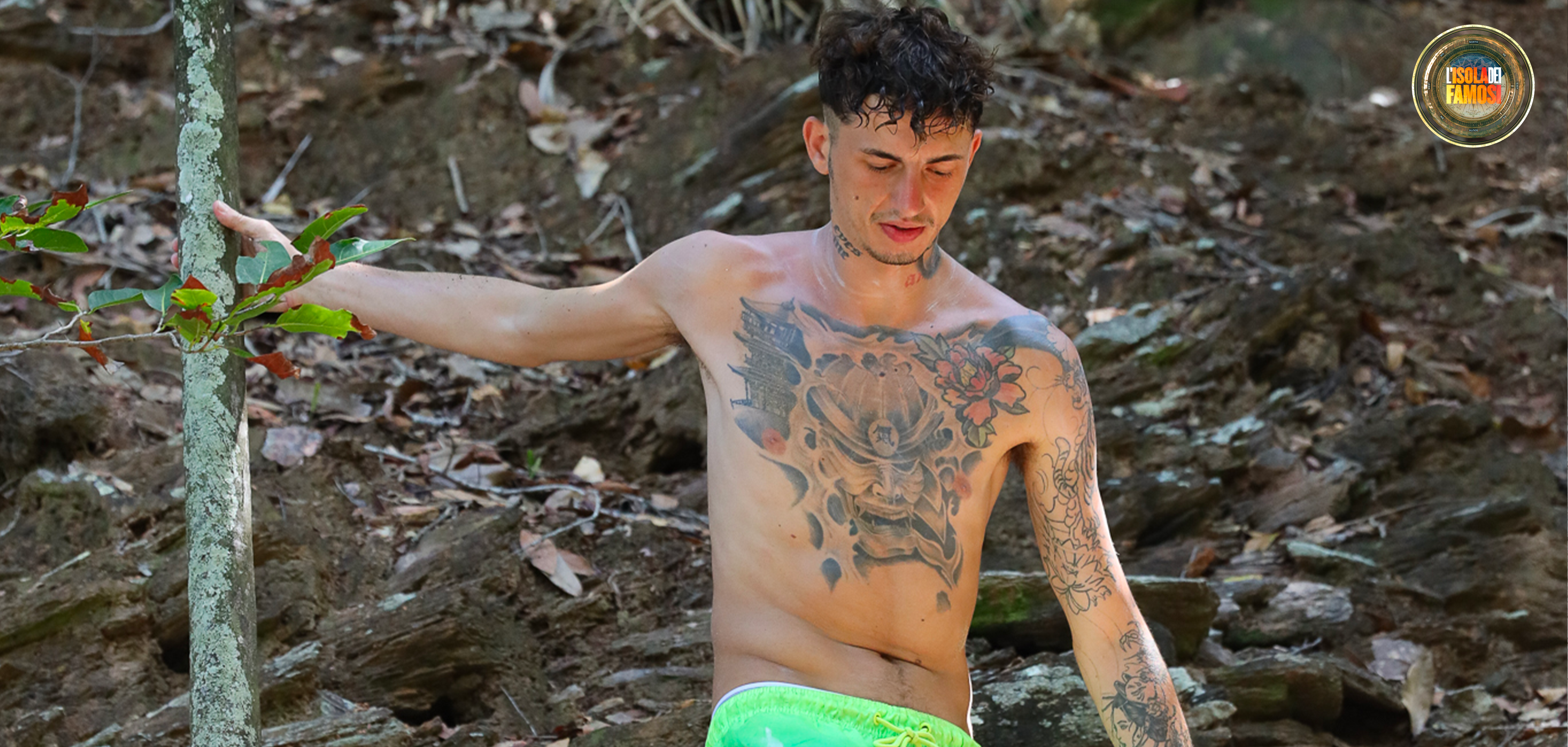 Spadino si avventura nella foresta.