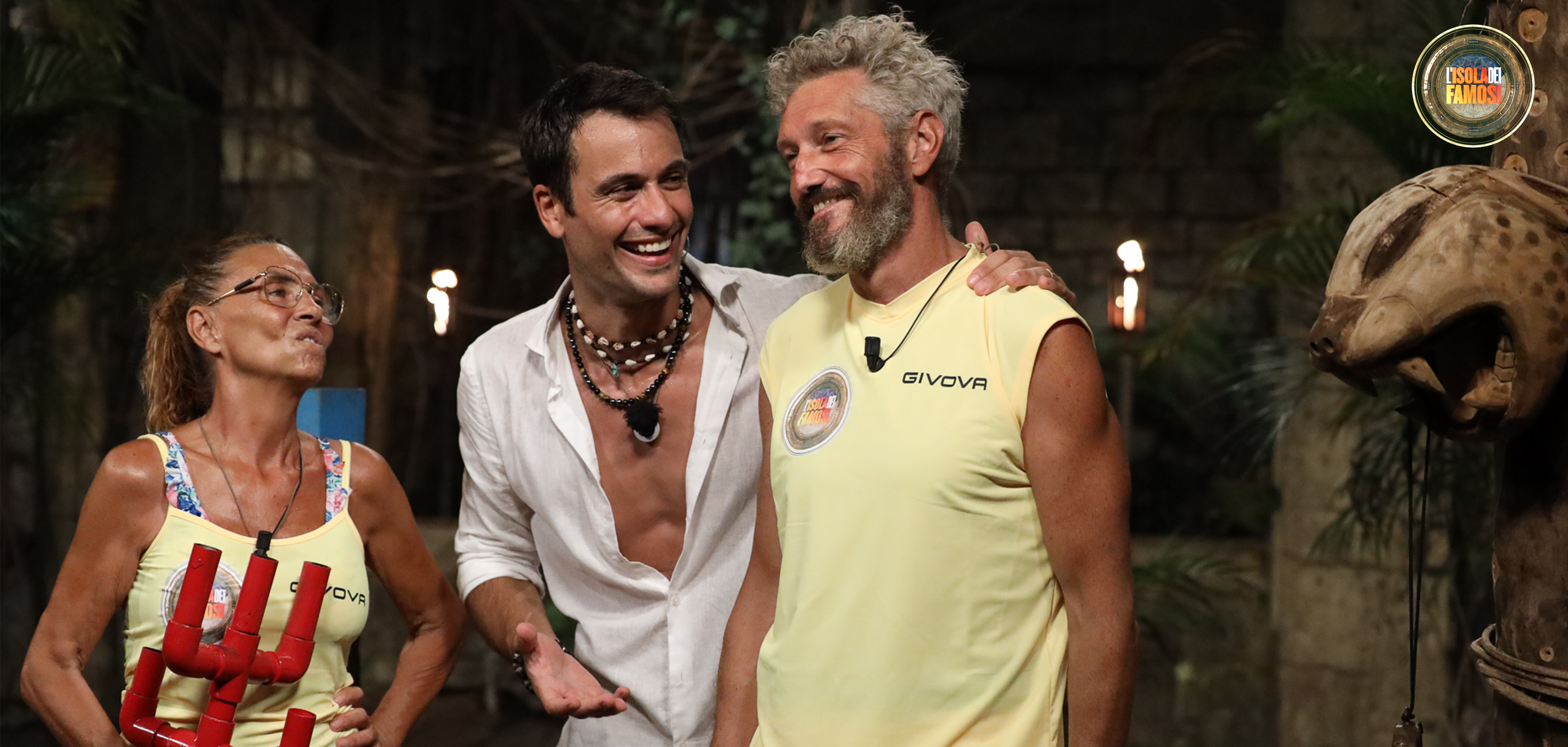 In Palapa Patrizia e Omar si sfidano nella prova leader: vince Omar, e Pierpaolo scherza con lui mentre lo nomina leader per la quinta volta.