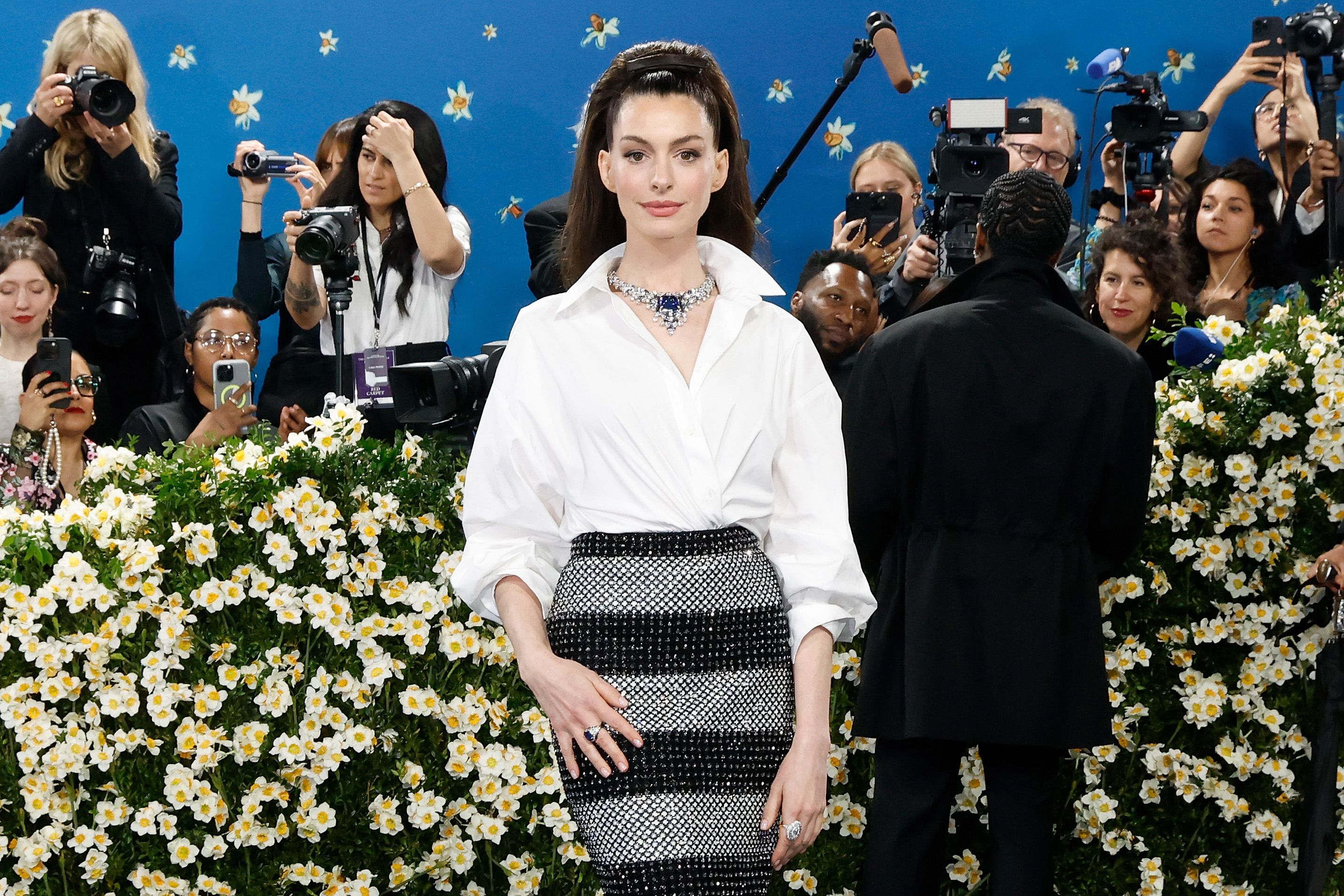 Anna Hathaway in Bulgari