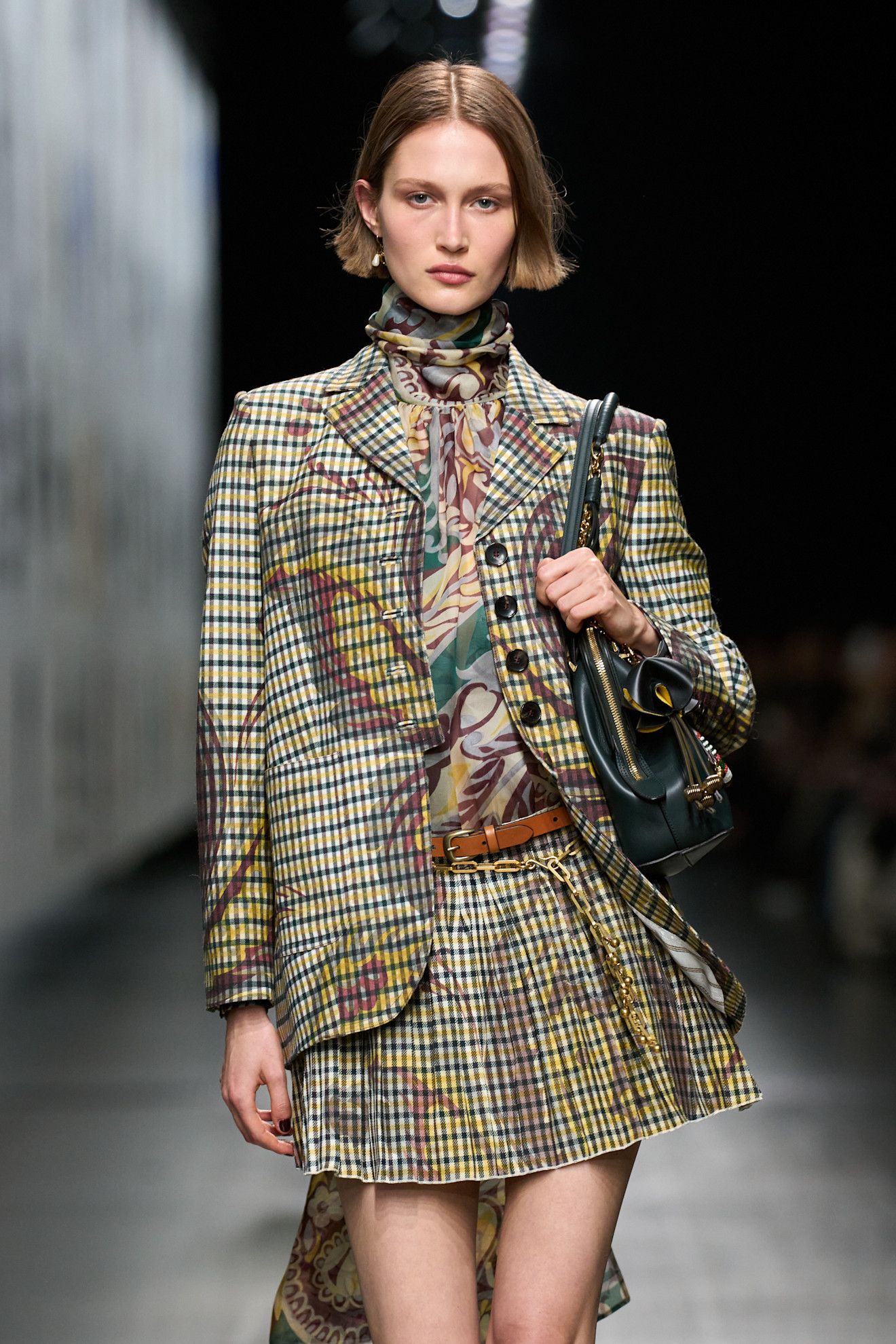 Etro FW25 - Credits: Launchmetrics.com/Spotlight