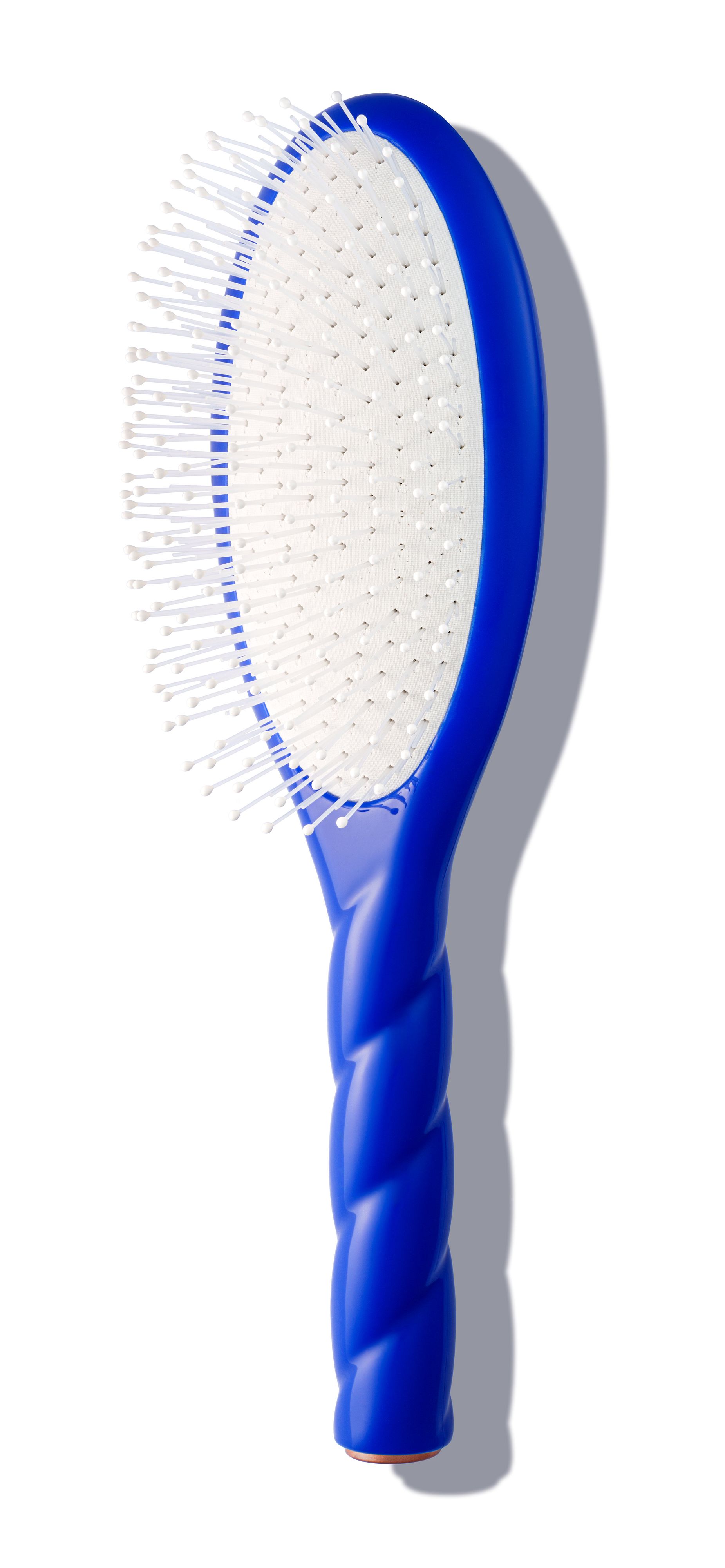 Augustinus Bader x La Bonne Brosse, The Miracle Detangling Scalp Brush – Courtesy Press Office