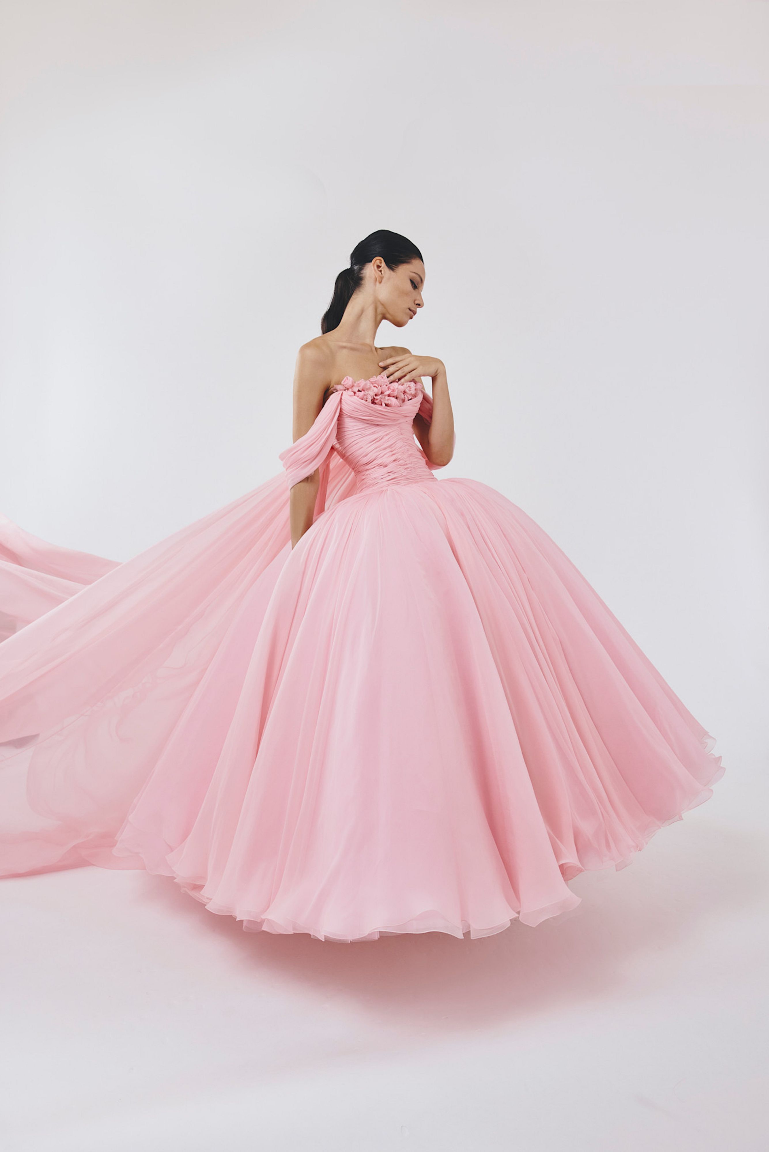 Giambattista Valli FW25 – Credit Launchmetrics.com/Spotlight