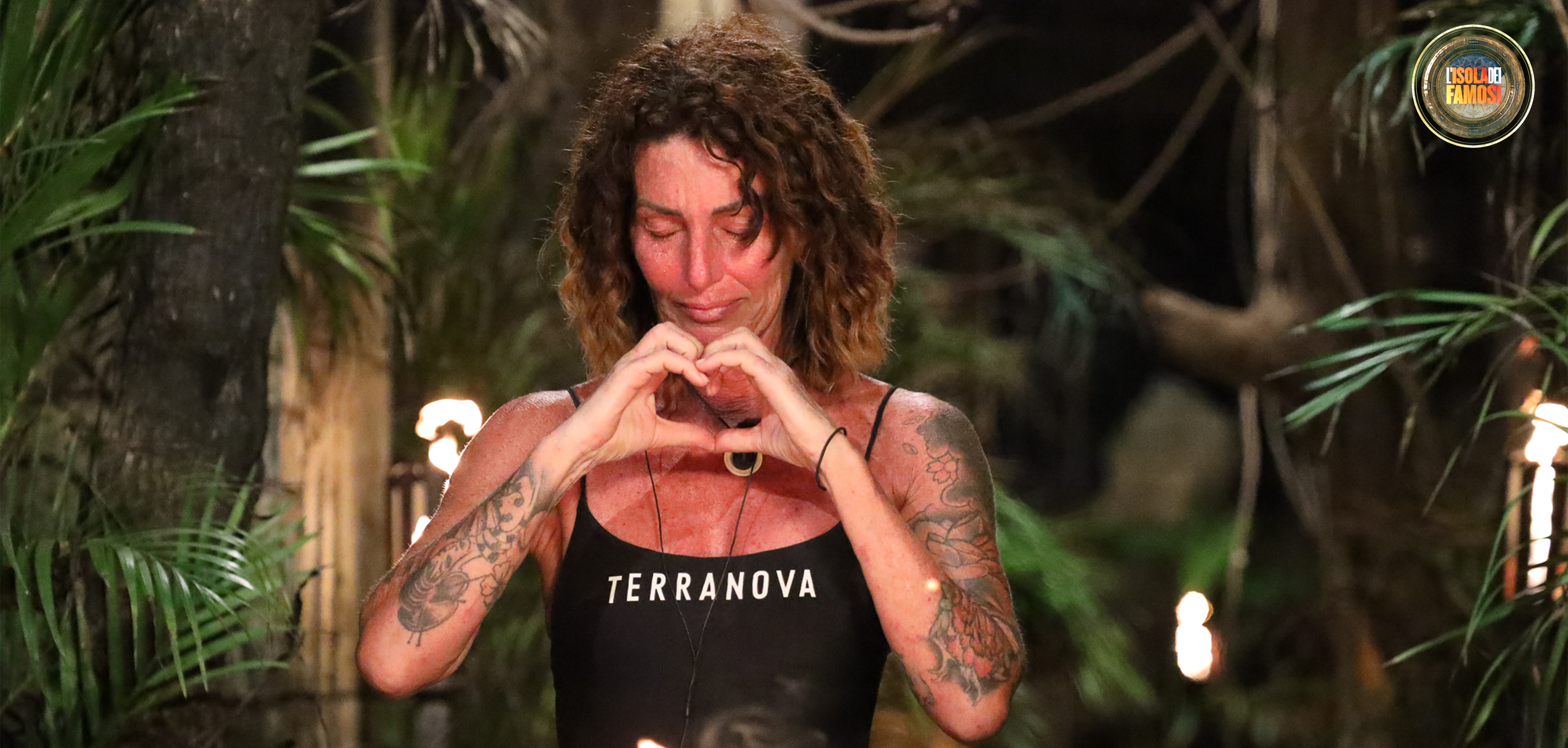Cristina ha la possibilità di parlare con l’amica Roberta, che le dice di farsi forza, e si commuove.