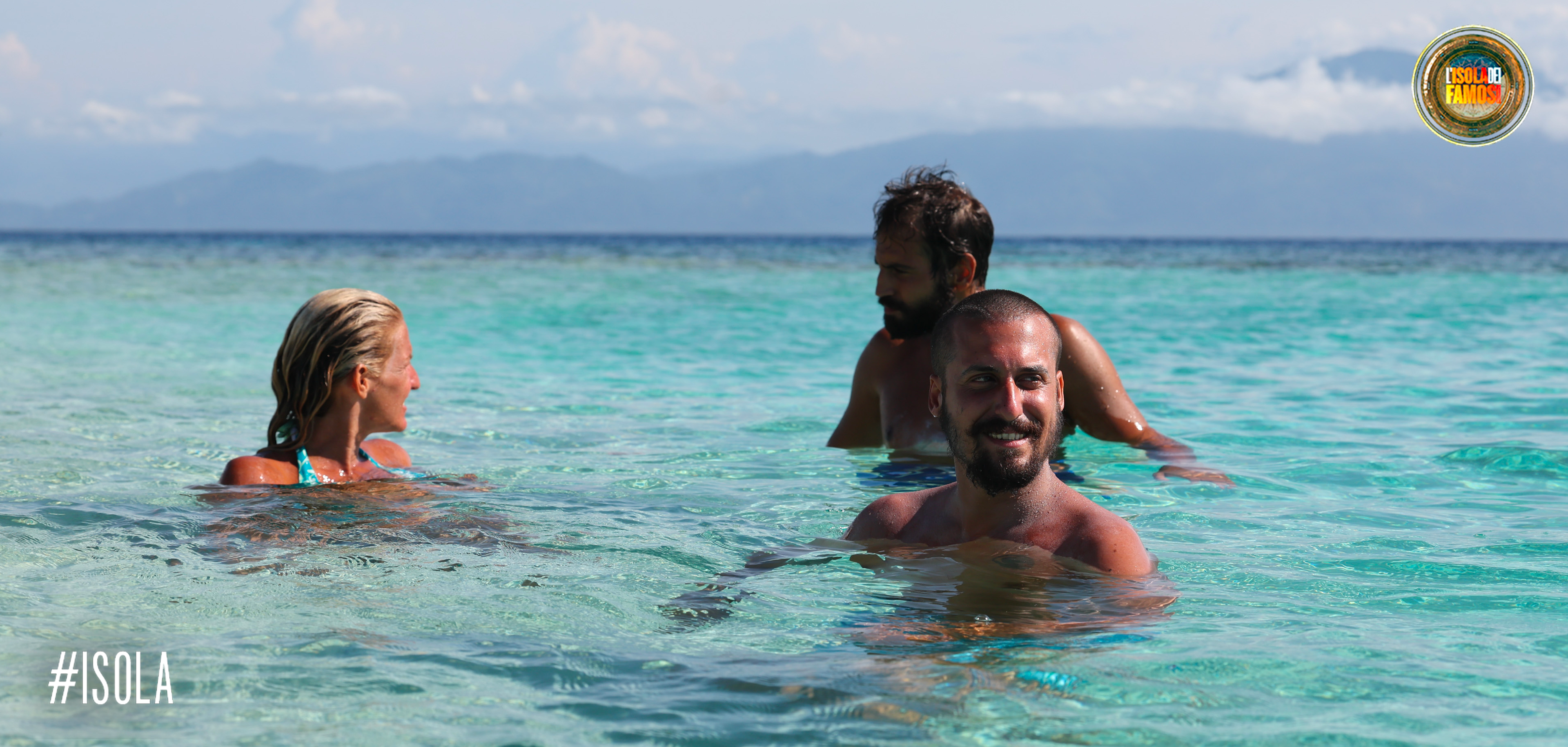 Un bel bagno nelle limpidissime acque dell'Honduras...