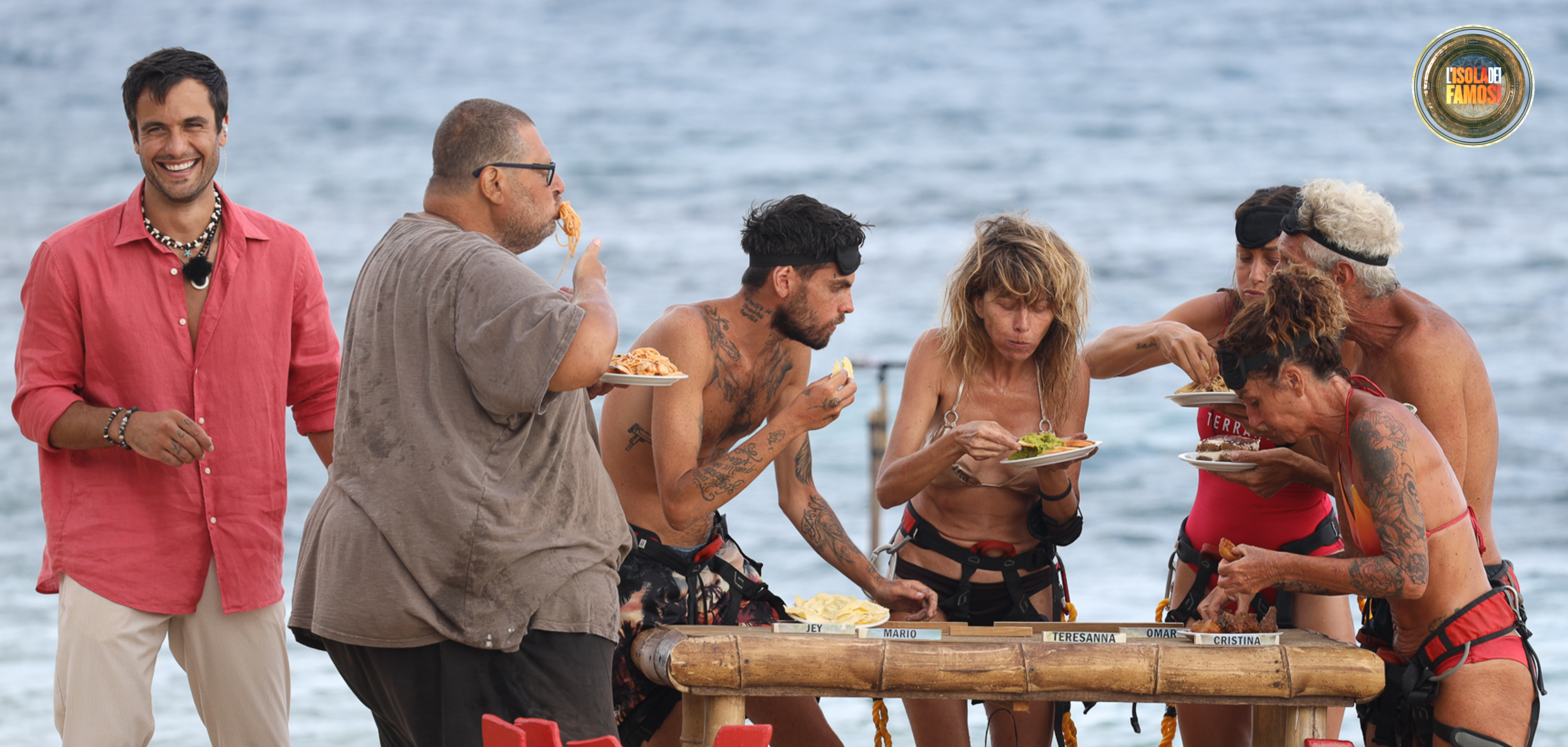 Con grande spirito di squadra i Naufraghi conquistano una ricompensa.