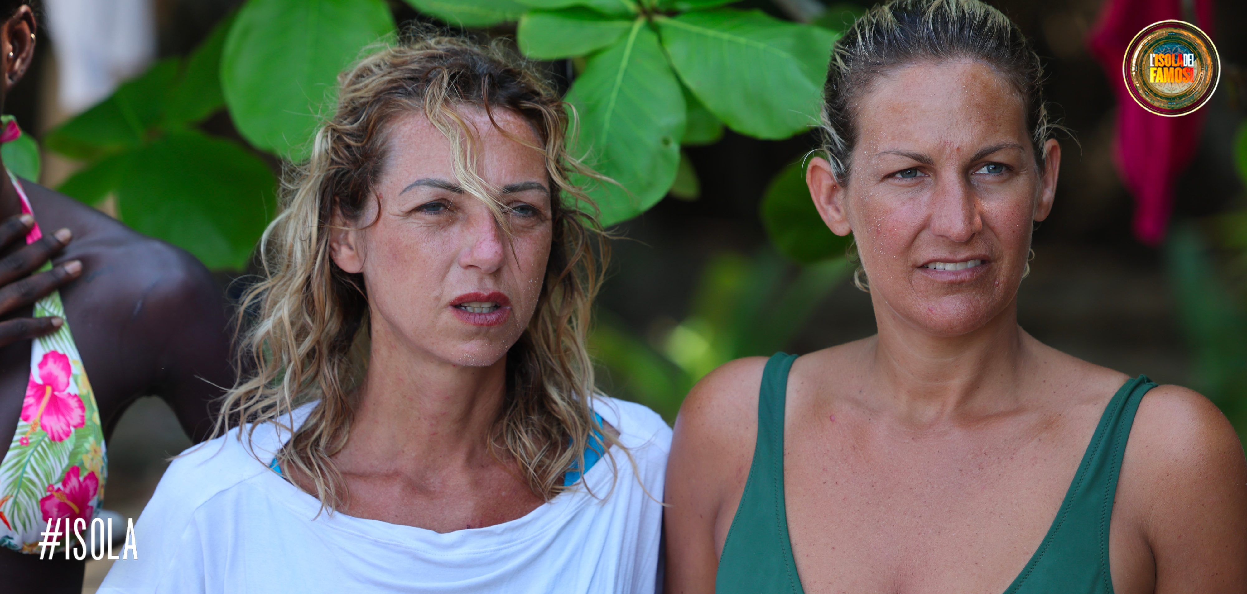 Alvina e Valentina sembrano molto preoccupate... Cosa sarà successo?