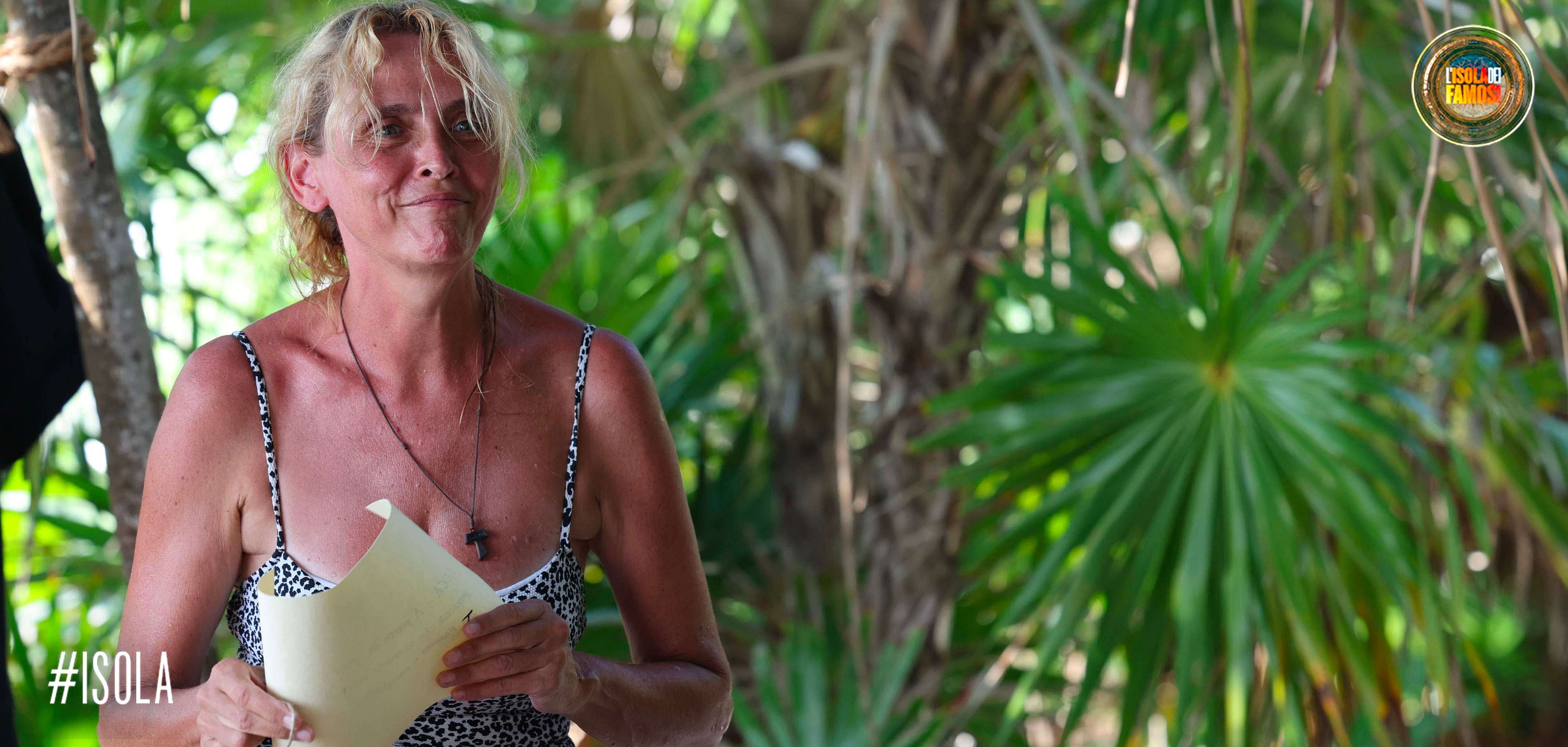 Alessandra riceve un compito dallo Spirito dell'#Isola!