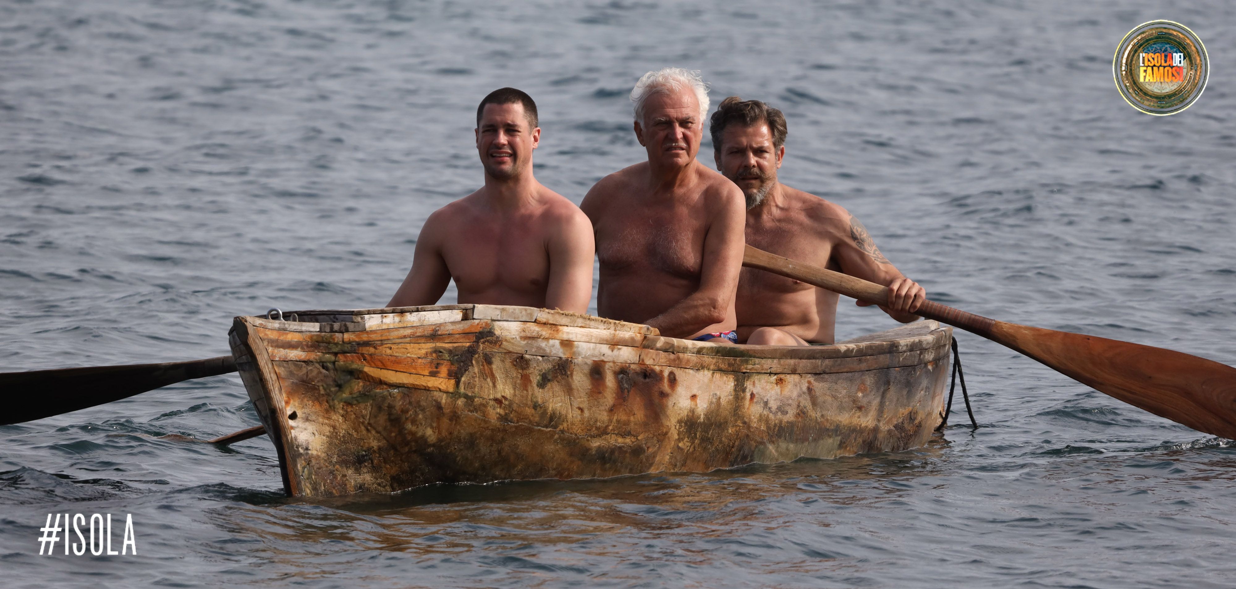 L'arrivo della tribù degli Hombres sul cayuco