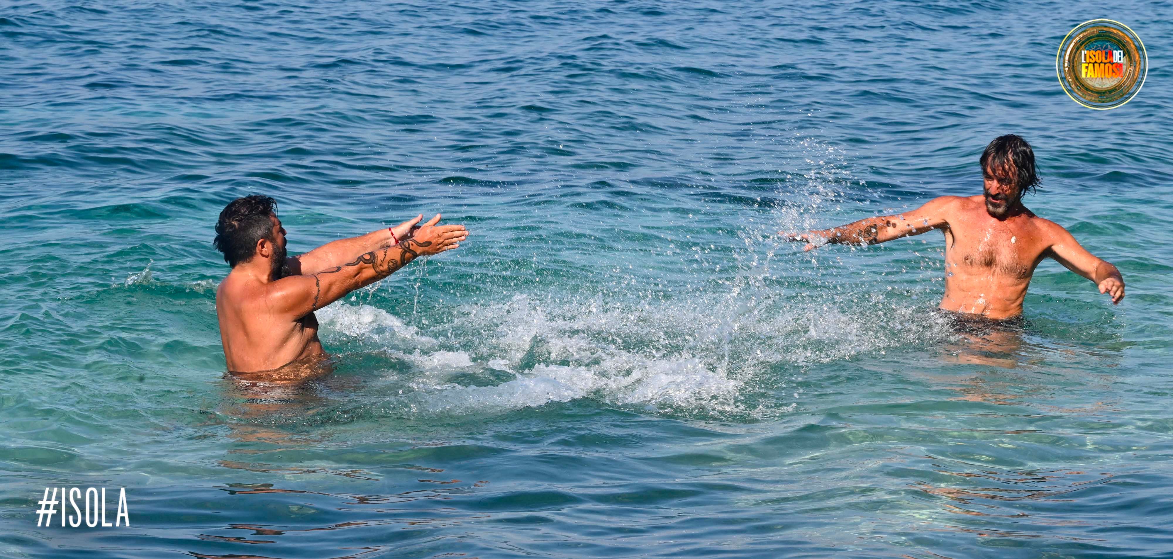 Playa Tosta ha anche la piscina con le onde!