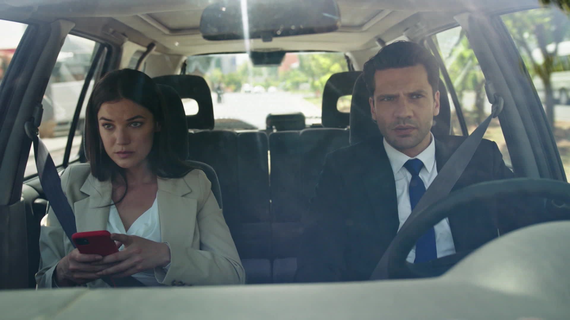 Ilgaz e Ceylin in una scena di Segreti di famiglia