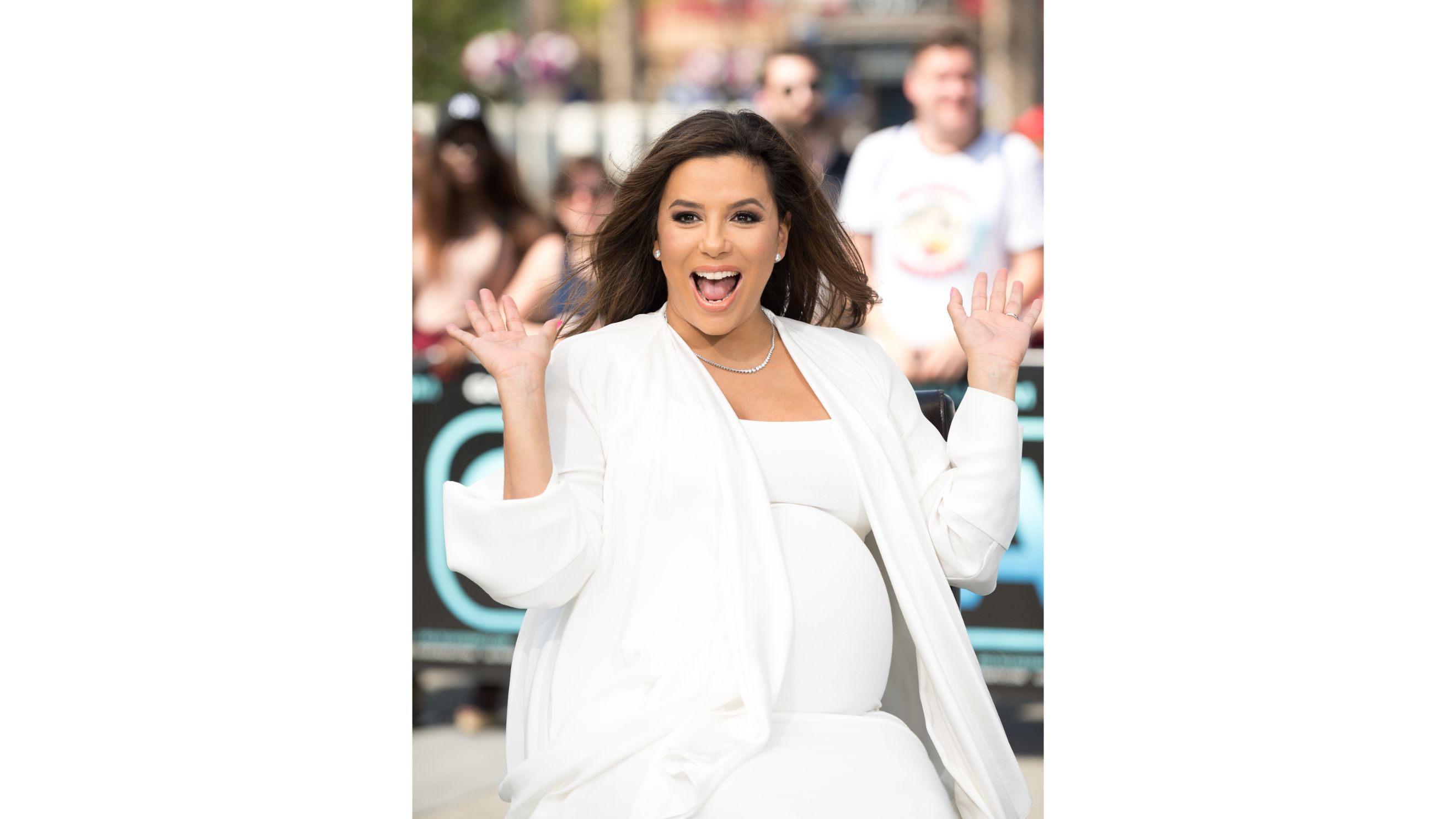 Eva Longoria visita il programma 'Extra' presso gli Universal Studios Hollywood l'8 maggio 2018 a Universal City, California - Credits: Getty Images