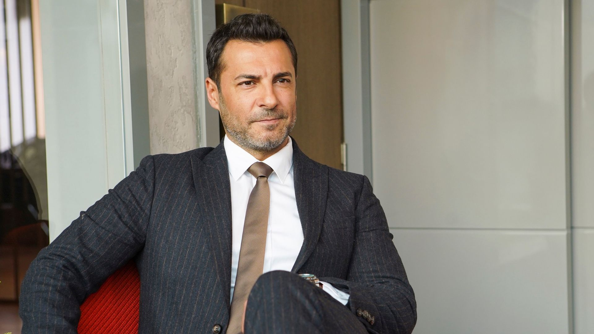 Baris Kilic (Kaya) in una scena di Forbidden Fruit 3