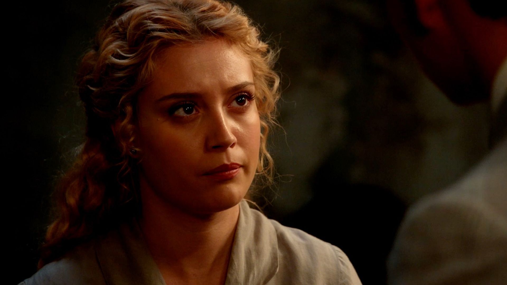 Ana Garces (Jana) in una scena de La Promessa