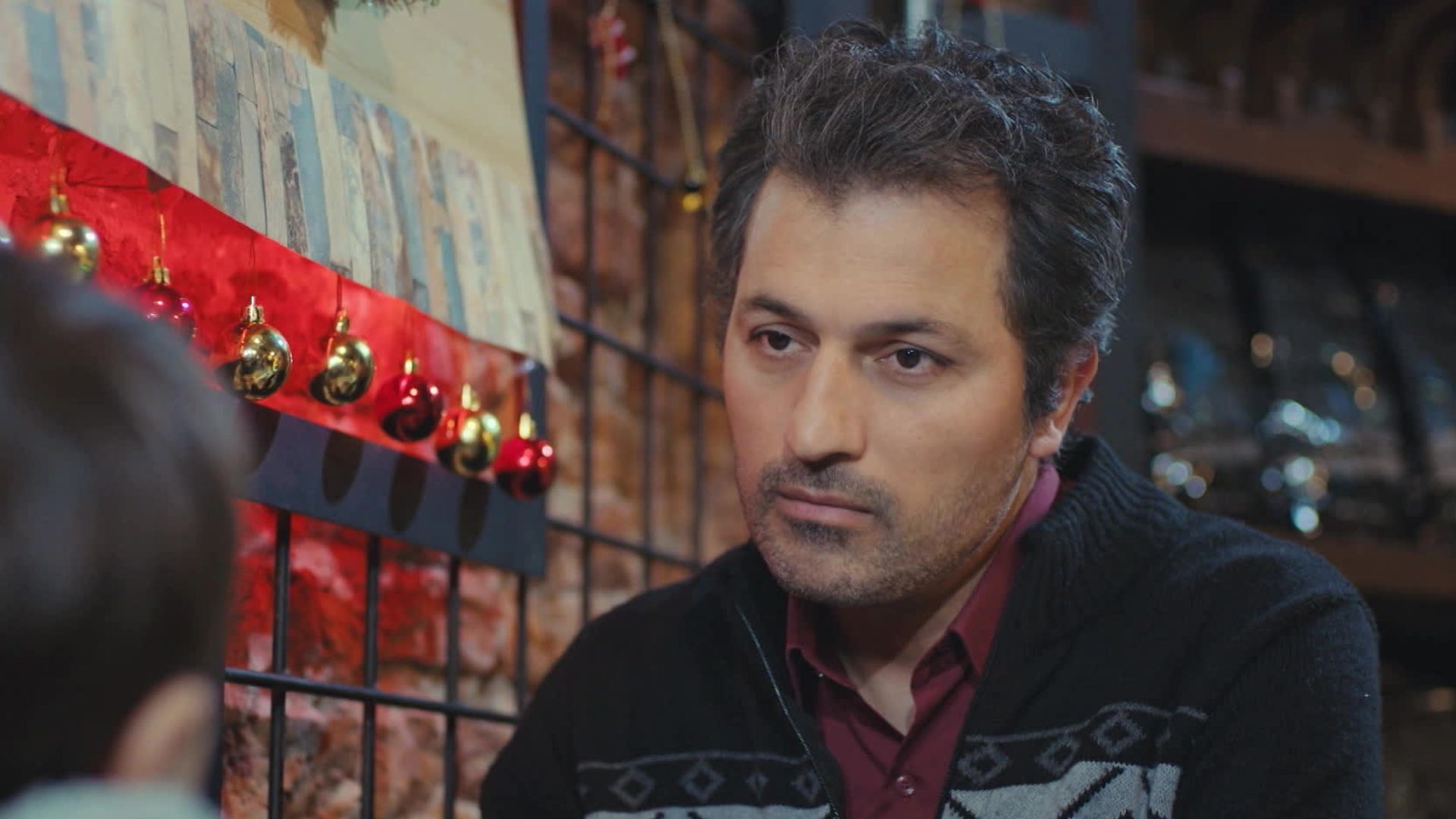 Feyyaz Duman (Arif) in una scena de La Forza di una donna 3