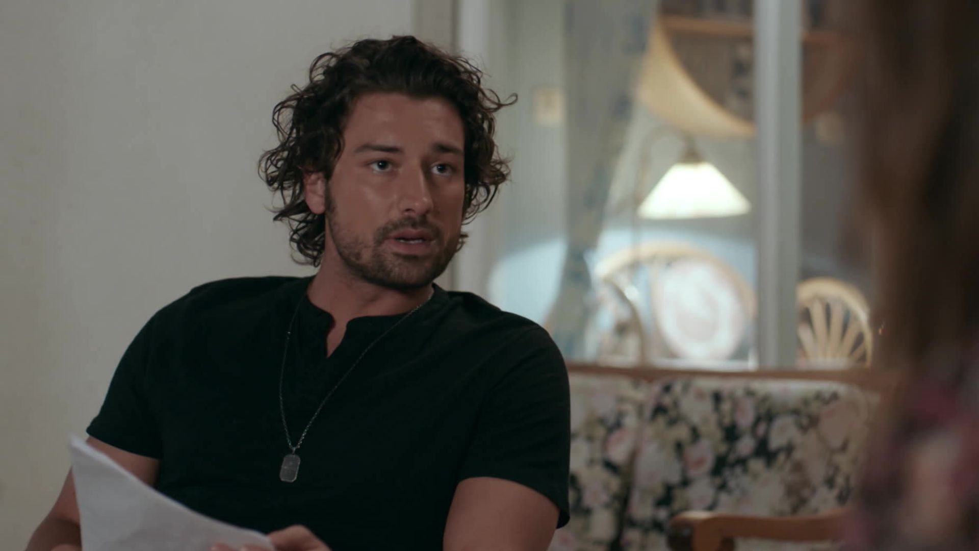 Alp Navruz (Poyraz) in una scena di Be My Sunshine