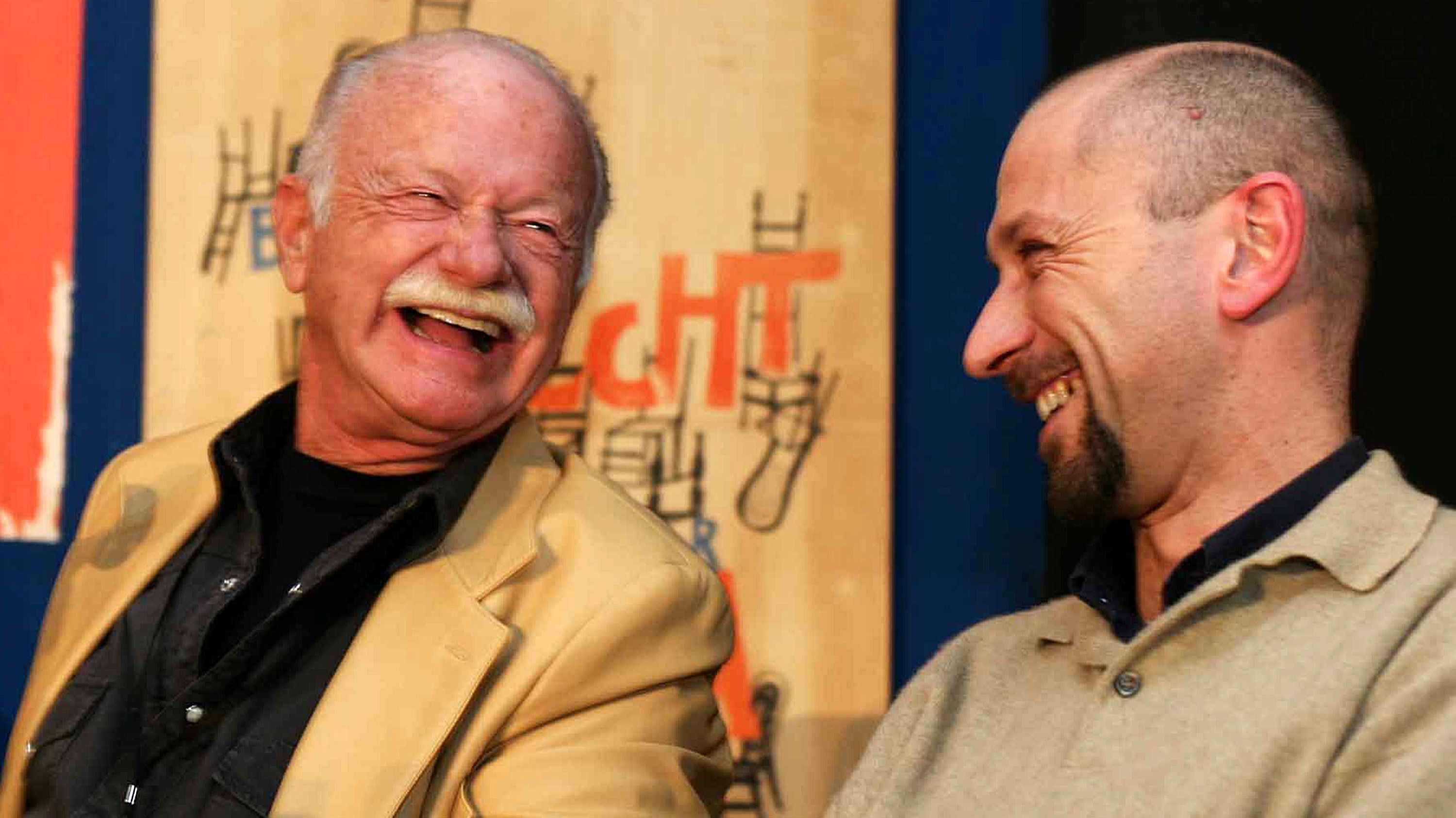 Gino Paoli e il figlio Giovanni (Ansa)