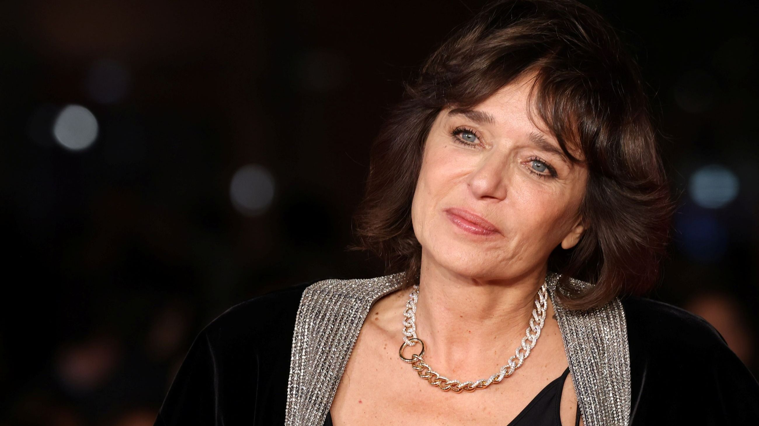 Valeria Golino partecipa al red carpet di "Breve Storia D'Amore" durante la 20ª edizione della Festa del Cinema di Roma presso l’Auditorium Parco della Musica il 16 ottobre 2025 - Credits: Getty Images
