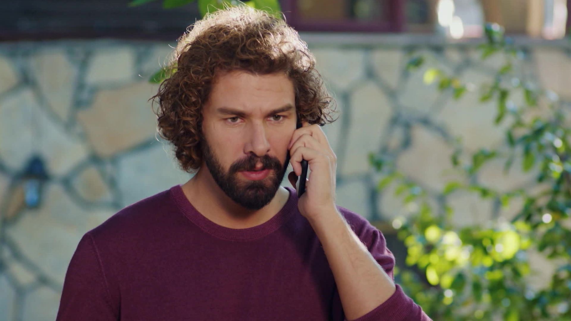 Furkan Palalı (Nejat) in una scena di My Sweet Lie