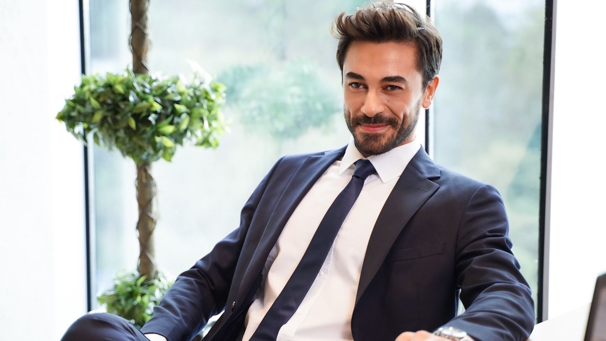 Gokhan Alkan (Kerim) in una scena di Forbidden Fruit 4