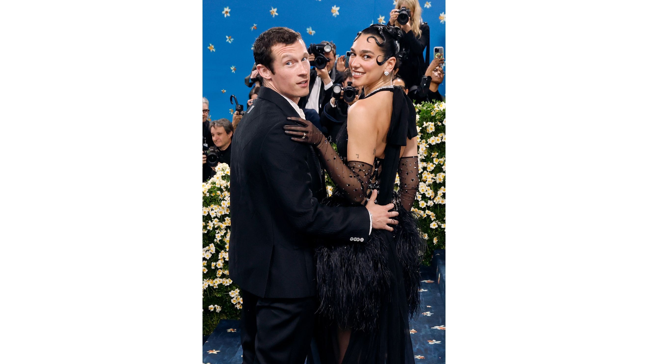 Callum Turner e Dua Lipa all'evento “Superfine: Tailoring Black Style”, il gala di beneficenza 2025 del Costume Institute - Credits Getty Images 