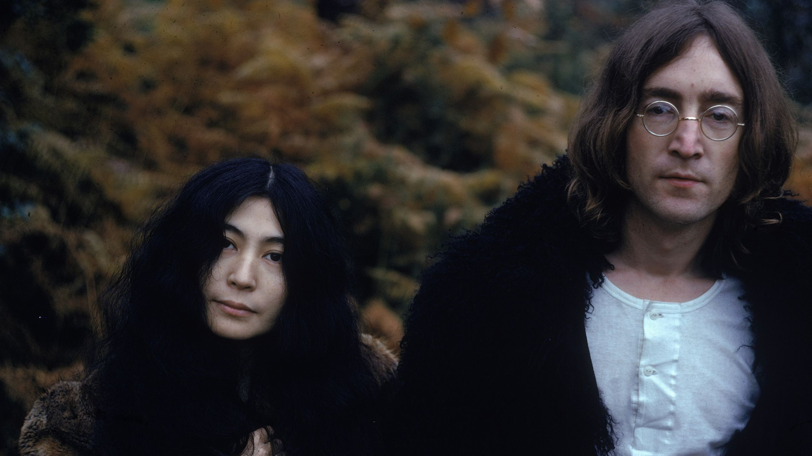 L’artista e musicista giapponese Yoko Ono e il musicista e artista britannico John Lennon (1940-1980), dicembre 1968 - Credits: Getty Images 