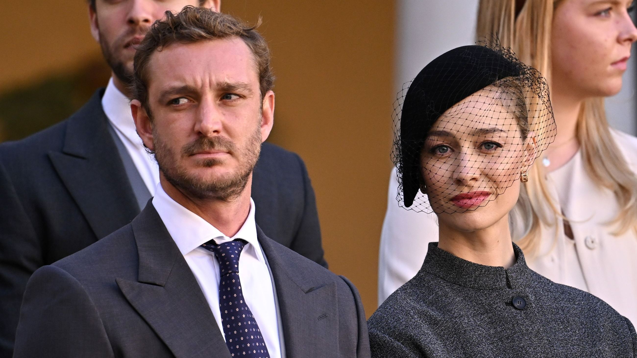 Pierre Casiraghi e Beatrice Borromeo partecipano alle celebrazioni per la Festa Nazionale di Monaco nel cortile del Palazzo dei Principi il 19 novembre 2024 a Monaco - Credits: Getty Images