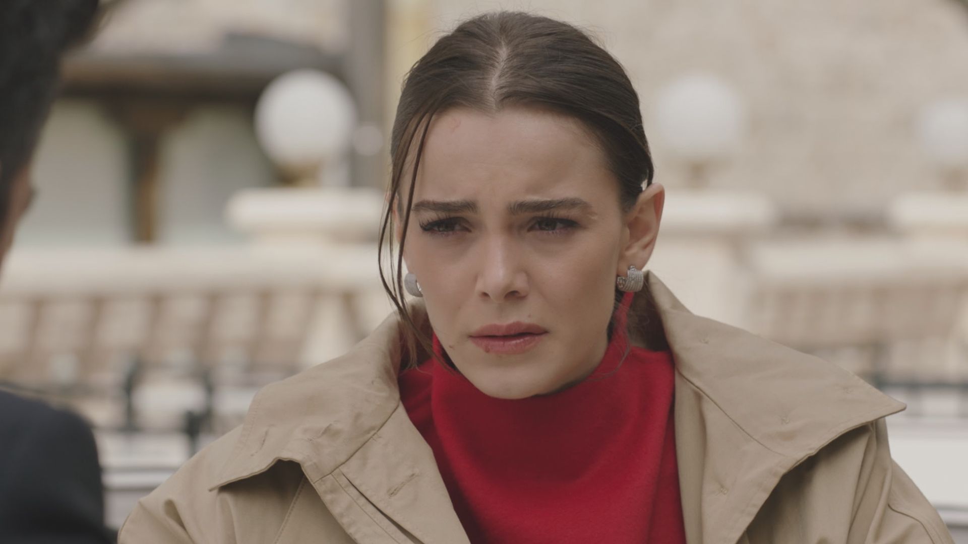 Hafsanur Sancaktutan (Melek) in La notte nel cuore