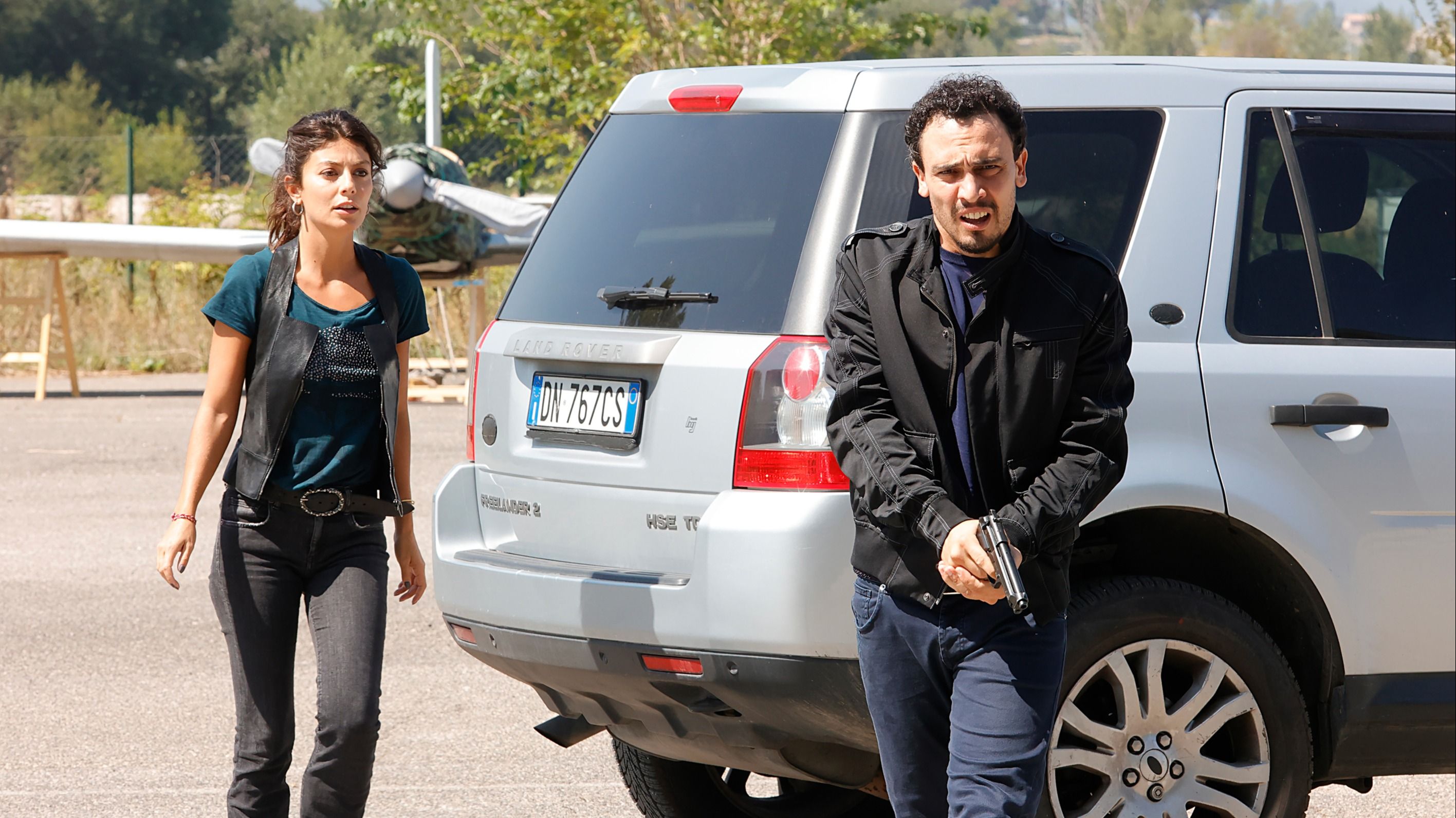 Daria (Alessandra Mastronardi) ed Ettore (Simone Liberati) in una scena di Doppio gioco