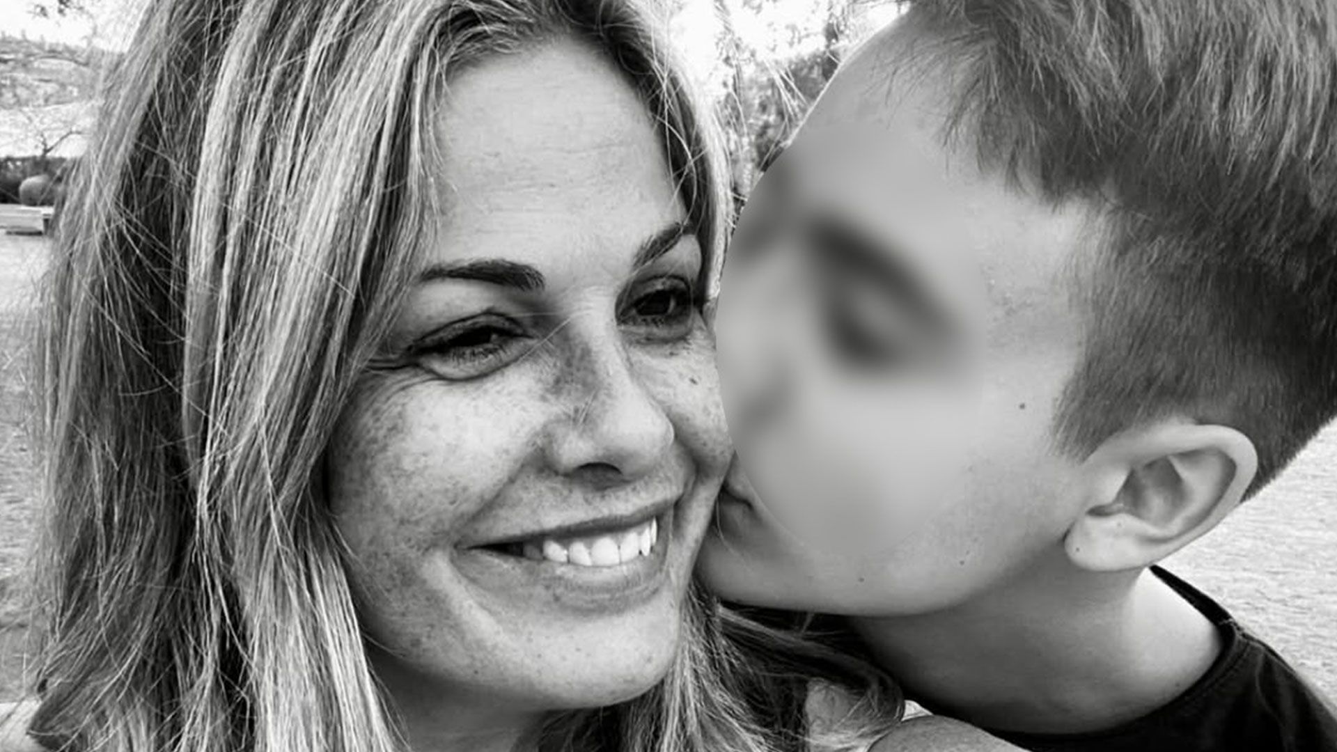 Vanessa Incontrada riceve un bacio sulla guancia dal figlio Isal | Instagram: @vanessa_incontrada
