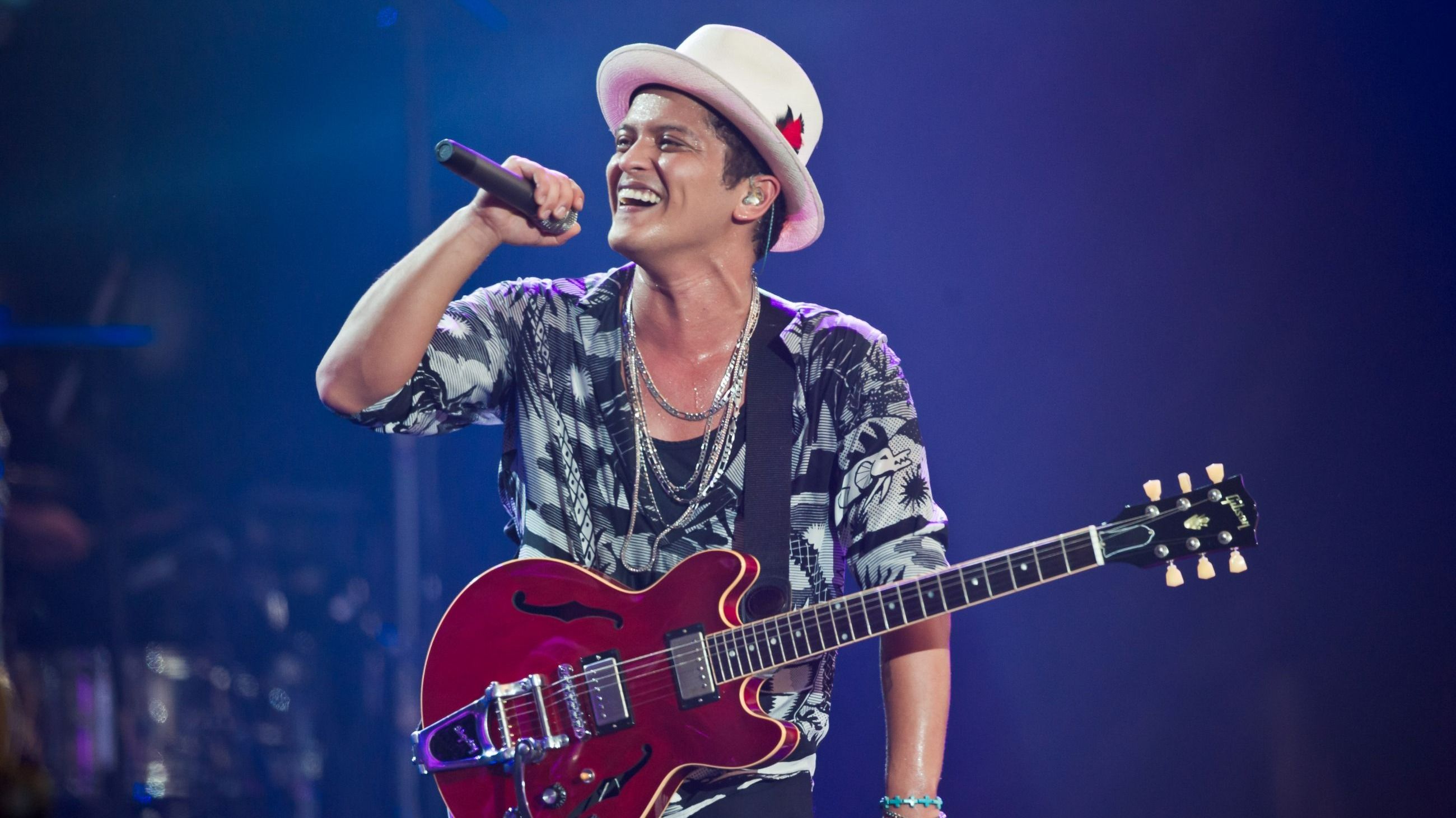 Bruno Mars si esibisce sul palco durante il Wireless Festival al Finsbury Park il 6 luglio 2014 a Londra, Regno Unito - Credits: Getty Images 