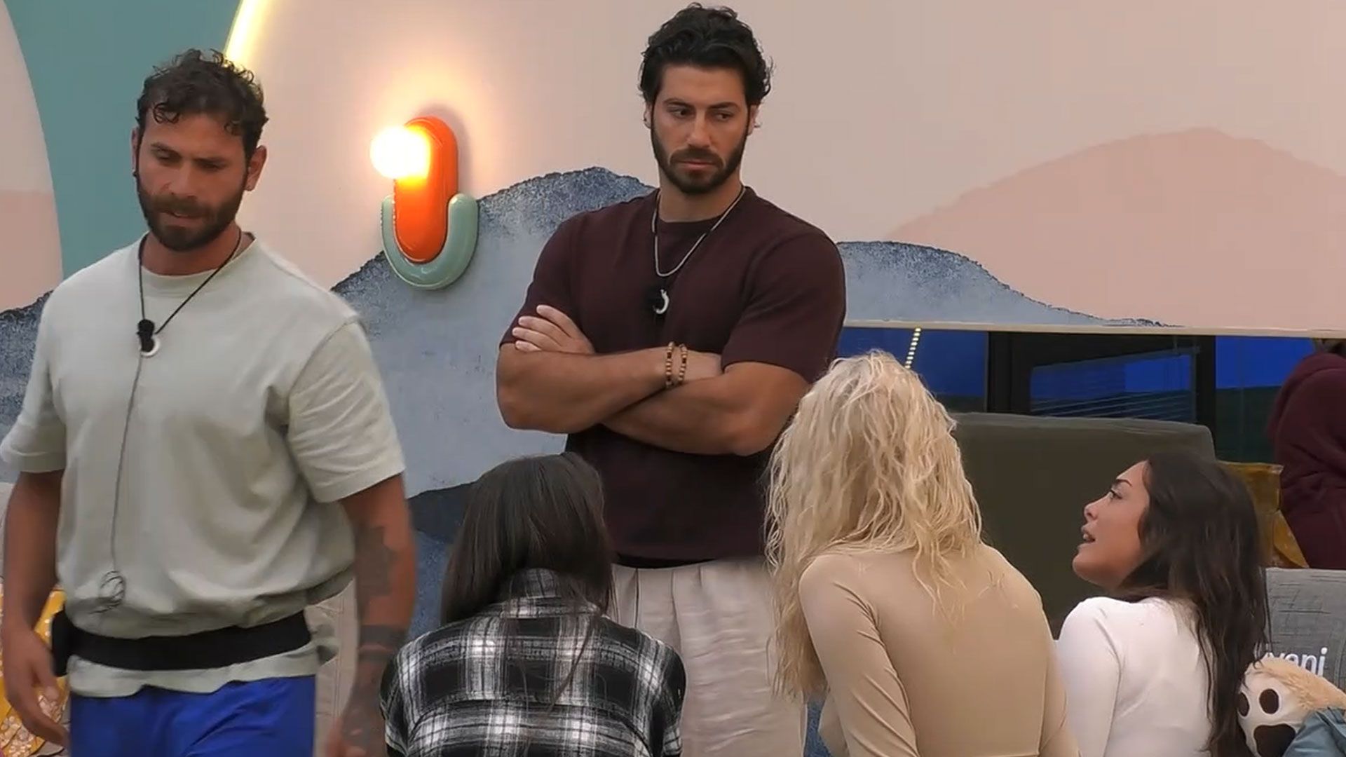 Grazia Kendi e Domenico D'Alterio discutono al Grande Fratello