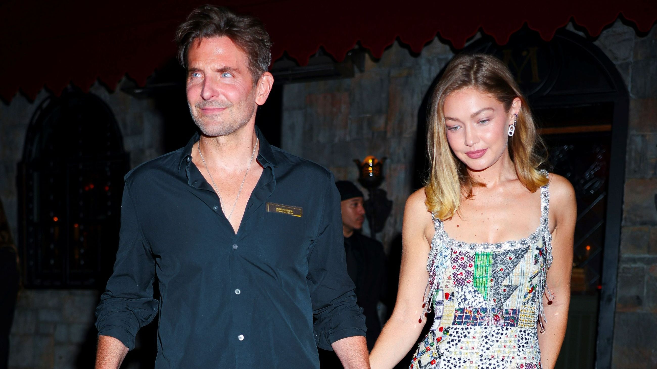 Bradley Cooper e Gigi Hadid al cocktail party di Vogue a New York - Credits Getty Images 