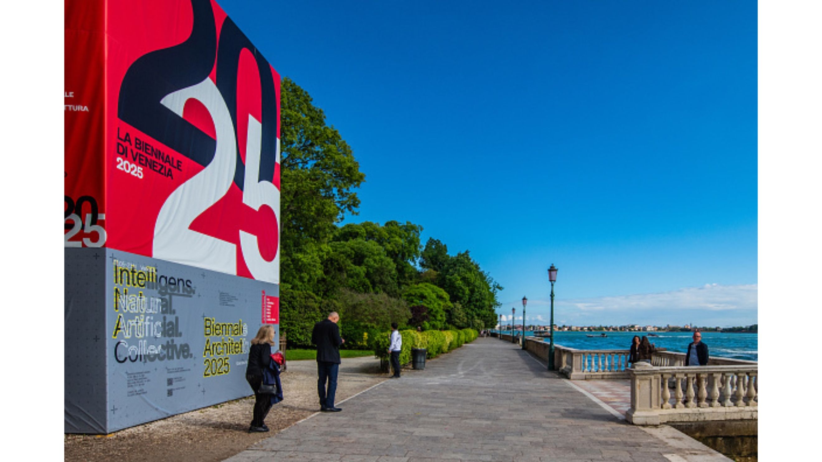 Veduta degli spazi espositivi ai Giardini durante la 19ª Mostra Internazionale di Architettura della Biennale di Venezia 2025, intitolata Intelligens. Natural. Artificial. Collective. (Crediti Getty Images) 